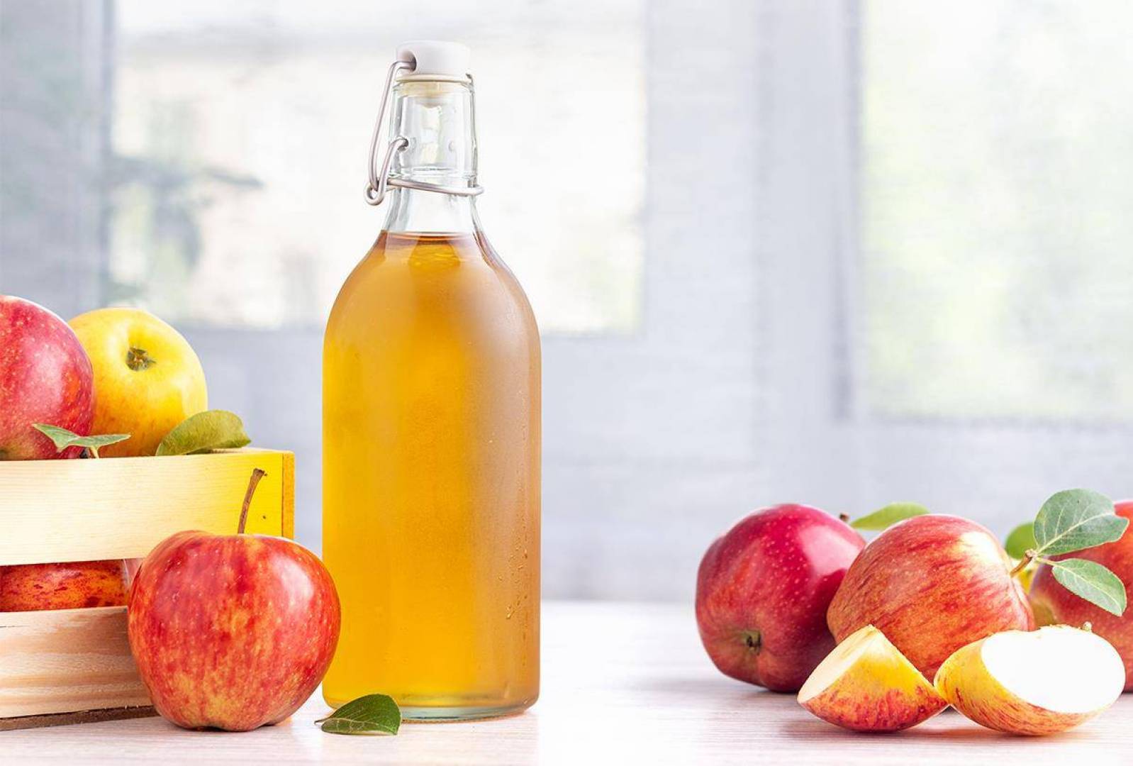 يخفض الكوليسترول ويحسن التمثيل الغذائي والعديد من الفوائد الصحية لخل التفاح .. تعرف عليها
