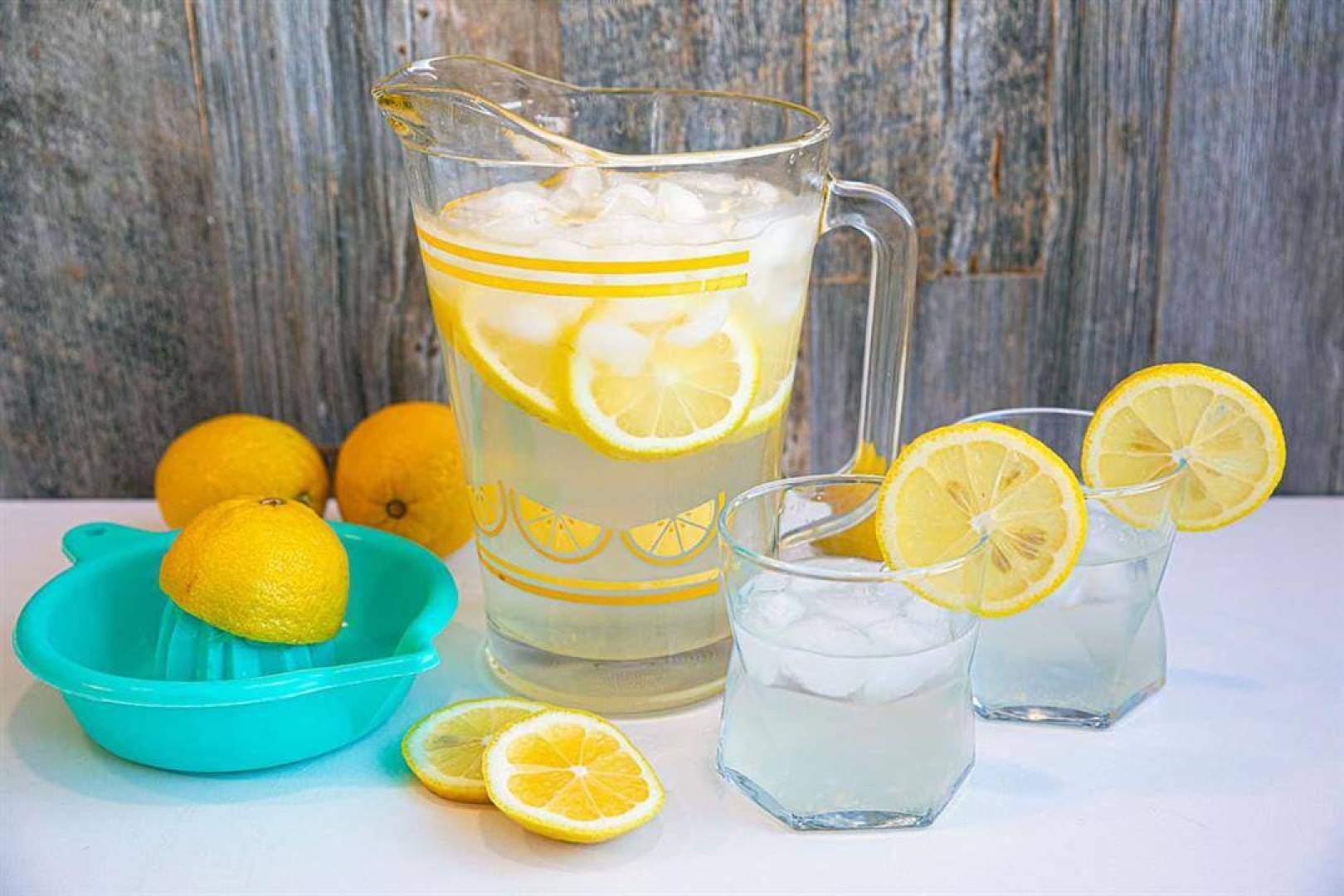 ماء الليمون بديل صحي منعش يساعدك في إنقاص وزنك .. إليك التفاصيل