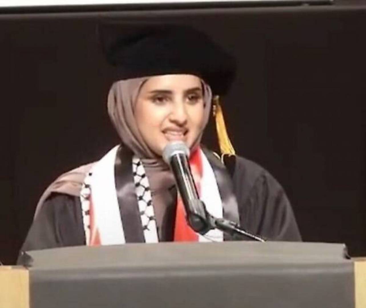 هام.. هام, فاطمة موسى محمد, اليمنية التي هزت أركان امريكا بكلمة تخرجها من جامعة نيويورك, فيديو
