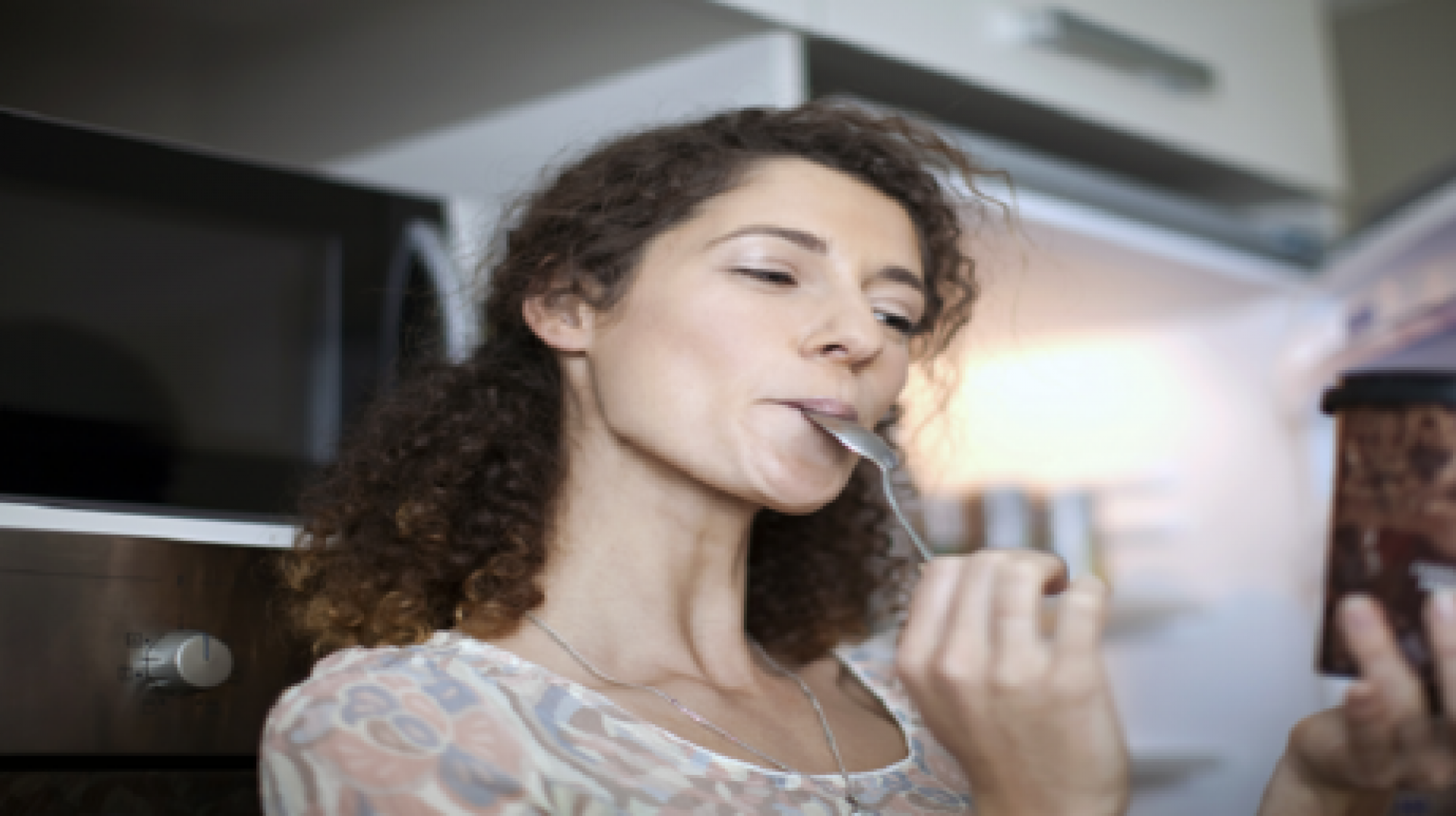 تصميم ملعقة خادعة تجعلك تتناول كميات أقل من السكر