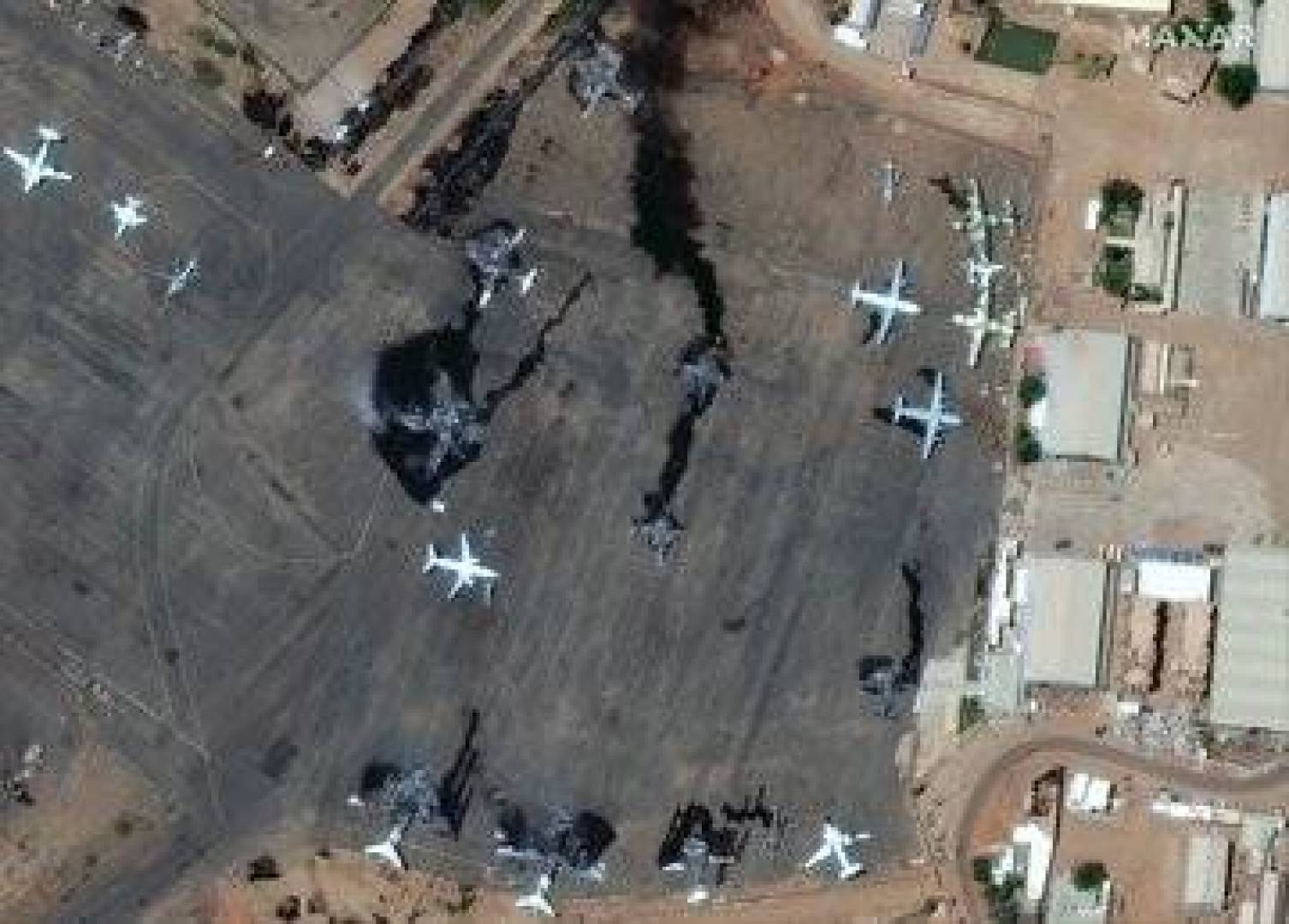 صور الأقمار الصناعية تكشف عن تدمير 14 طائرة على الأقل في مطار الخرطوم