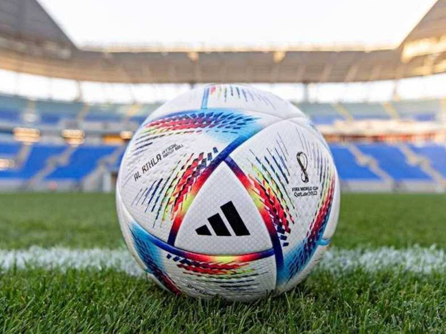 القنوات الناقلة لمباريات كرة القدم اليوم السبت في الملاعب العالمية وموعدها