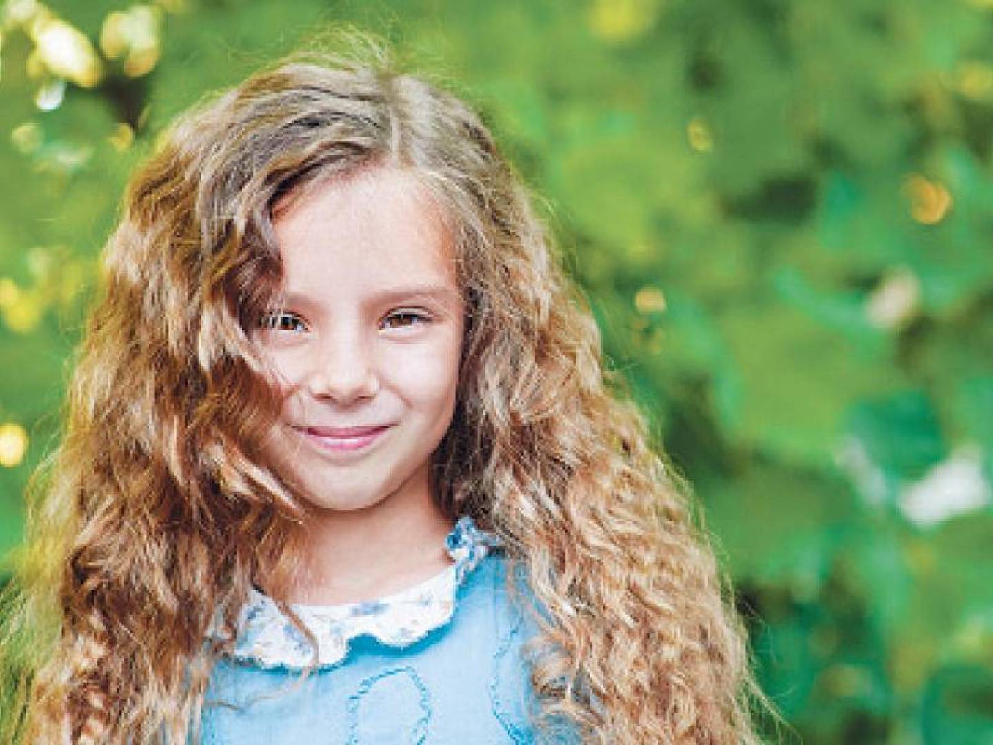 اكتشاف أربعة متغيرات جينية تؤثر على اتجاه ومظهر 