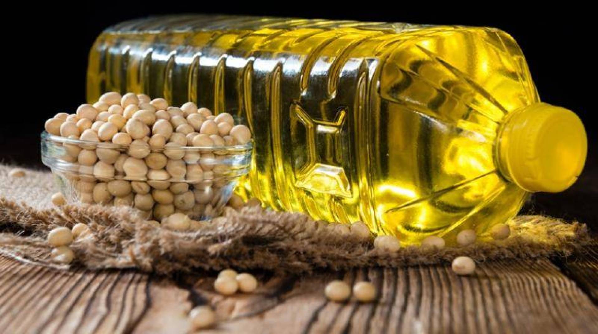 كيف يسبب زيت فول الصويا التهاب القولون التقرحي ؟