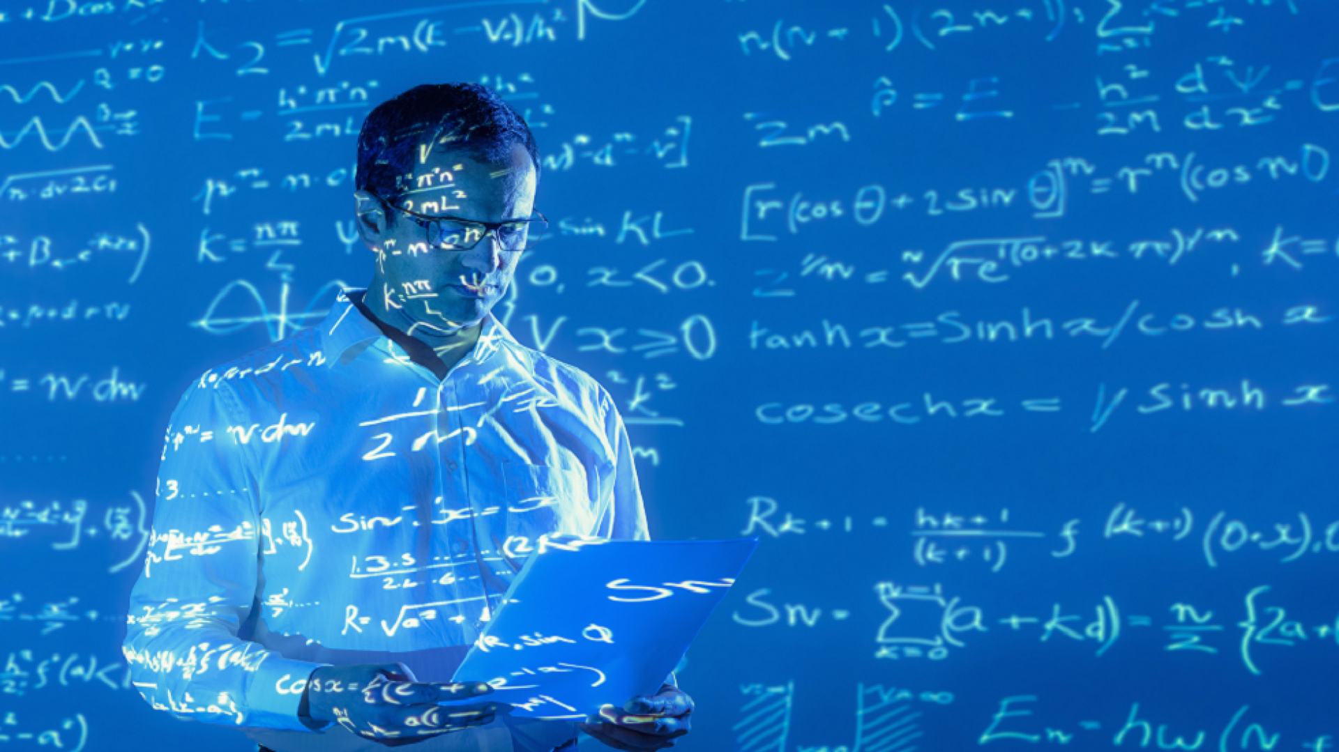 الحاسوب العملاق يساعد في اكتشاف الرقم العقدي التاسع .. إليك التفاصيل