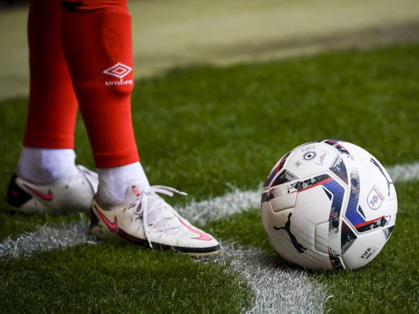 القنوات الناقلة لمباريات اليوم السبت في الملاعب العالمية وموعدها