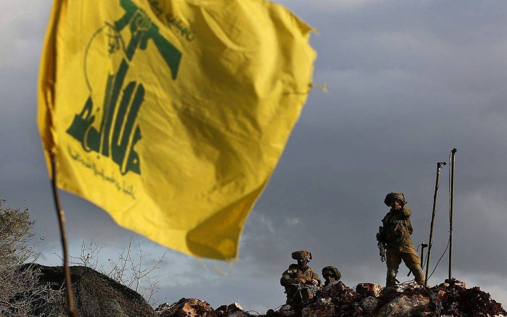 أصدر حزب الله البيان التالي حول أحداث مخيم عين الحلوة