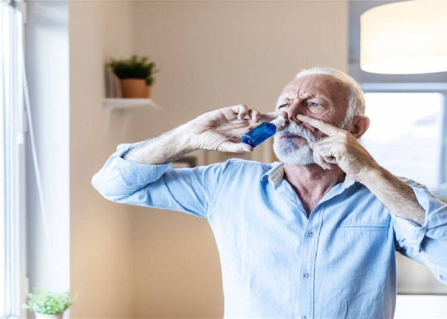 رذاذ الإنسولين في الأنف يساعد في تحسين ذاكرة مرضى الزهايمر