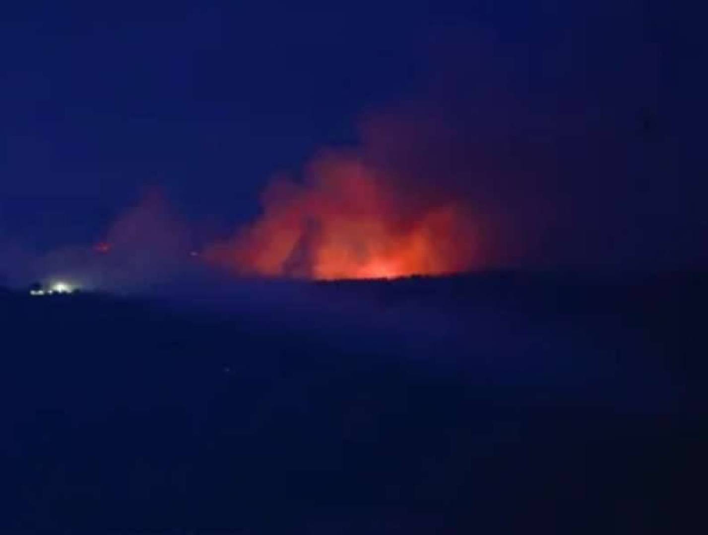 عاجل : الجيش الاسرائيلي يدمر برج مراقبة تابع للجيش اللبناني في ‎رأس الناقورة