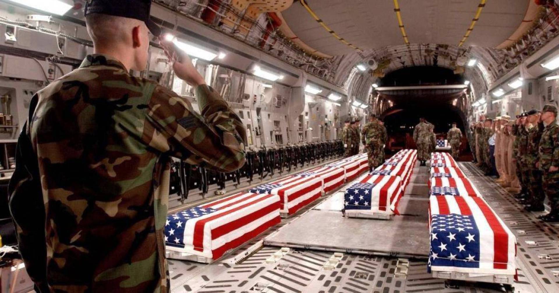 مسؤول أمريكي يعترف بمقتل قوات خاصة أمريكية وإسرائيلية في غزة, هاهم يعيدونهم افقياً لأمريكا.