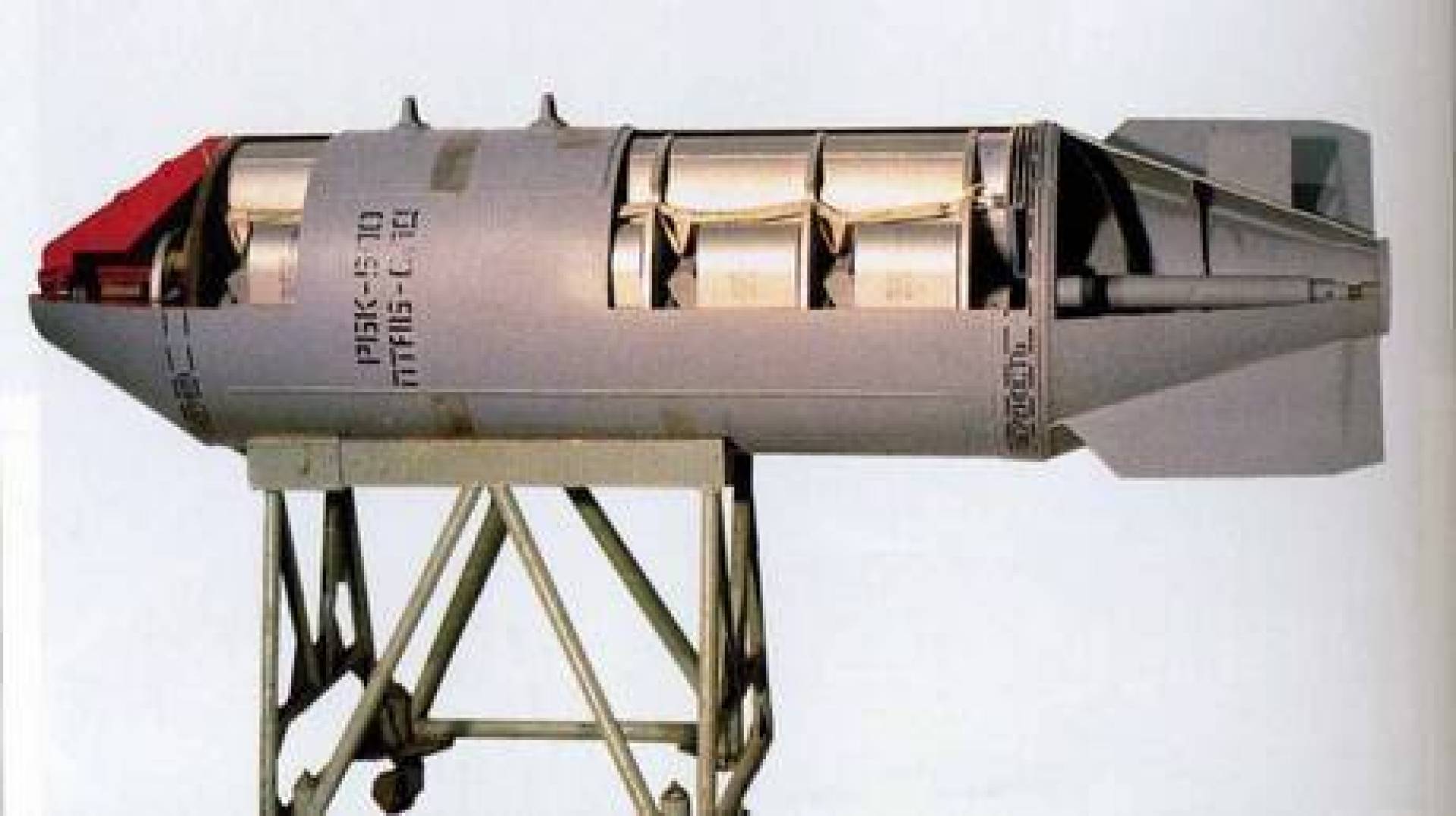 أنواع القنابل العنقودية الروسية ومواصفاتها بالتفصيل