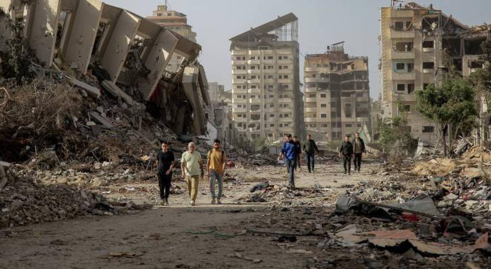 إذاعة الاحتلال: تل أبيب تنتظر رد حماس بشأن تمديد الهدنة ليوم إضافي