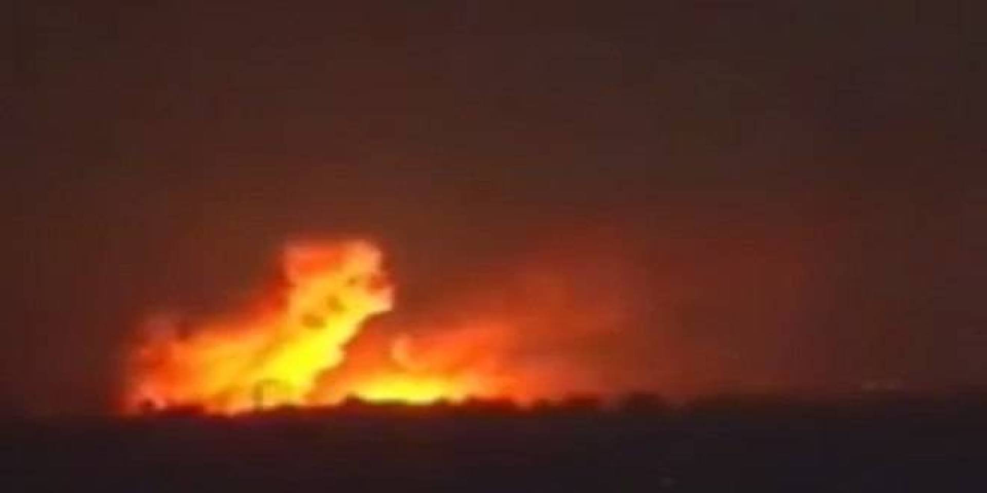 هجوم صاروخي عنيف يستهدف قاعدة للاحتلال الأمريكي في حقل العمر النفطي وخط الغاز الواصل إلى حقل كونيكو بريف ديرالزور