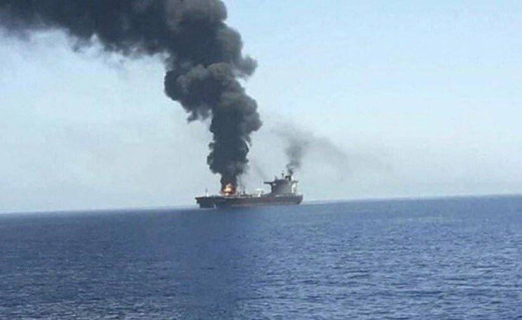 تعرض سفينة شحن إسرائيلية لهجوم في المحيط الهندي ووقوع أضرار