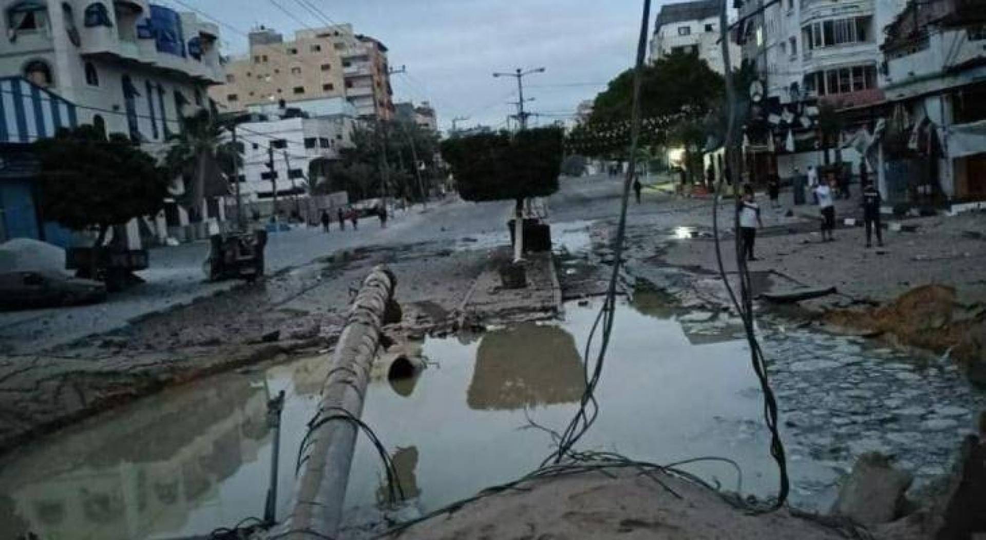 حرب غزة تلحق أضرارا كارثية بالبنية التحتية والاقتصاد