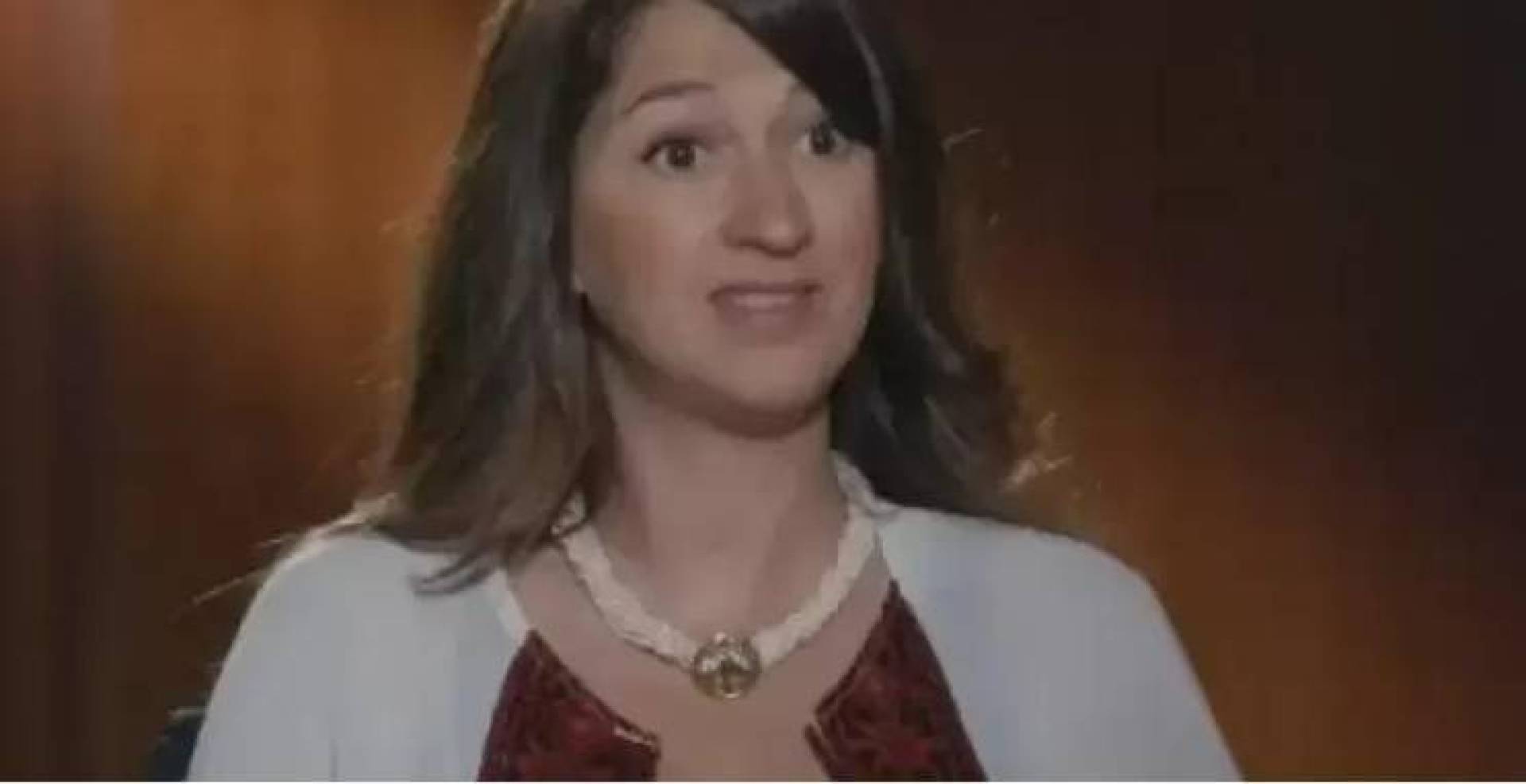 تجريد صحافية مغربية – فرنسية من جائزة بسبب منشور يشبّه قصف 