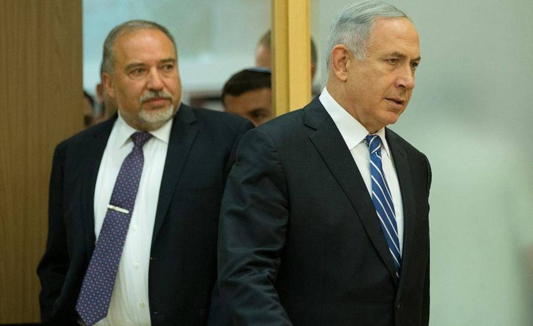 ليبرمان: حكومة إسرائيل انتهت والتخلص من نتنياهو “مكافأة للشعب”