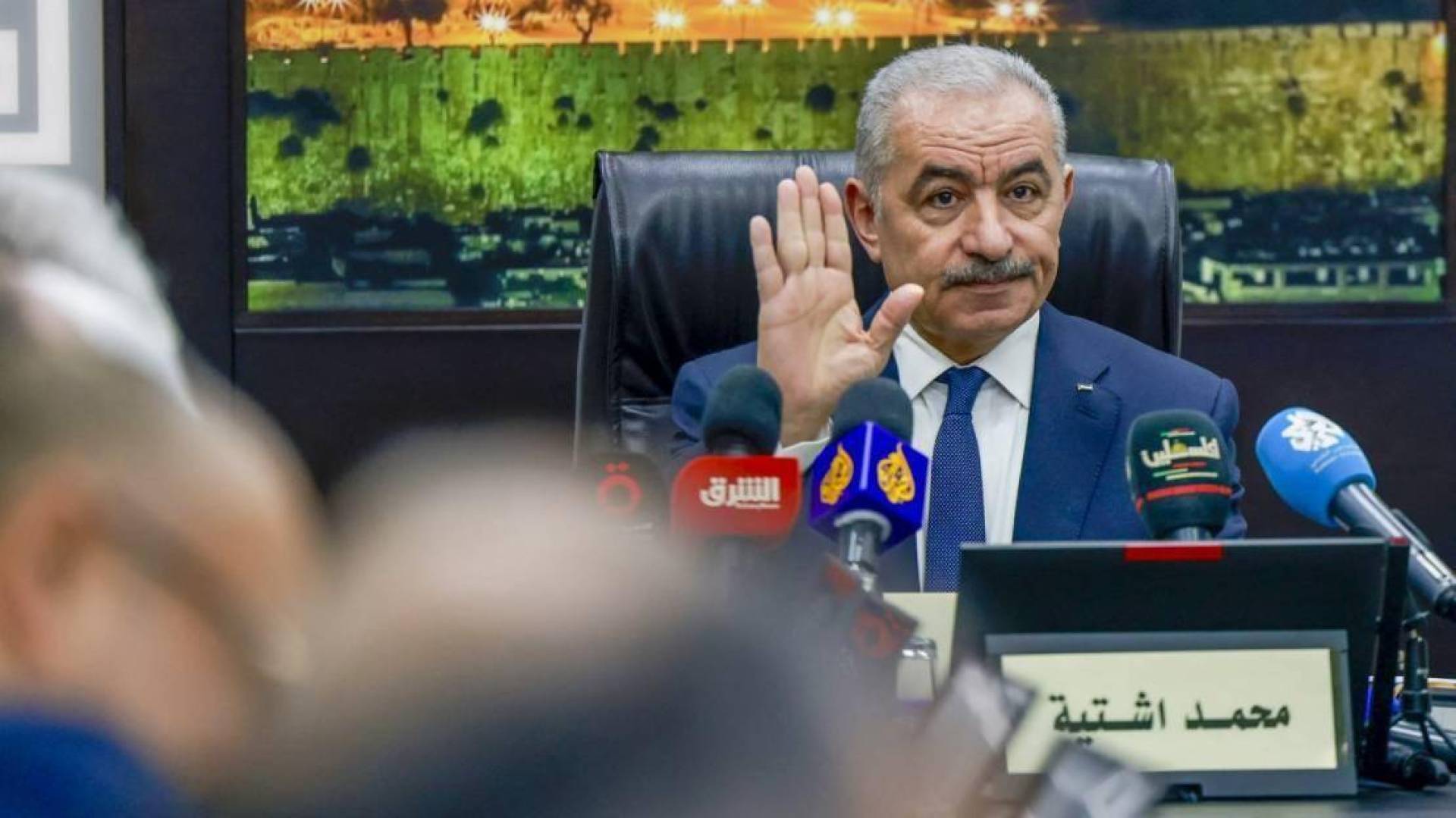 لقاء موسكو واستقالة الحكومة وترتيبات البيت الفلسطيني