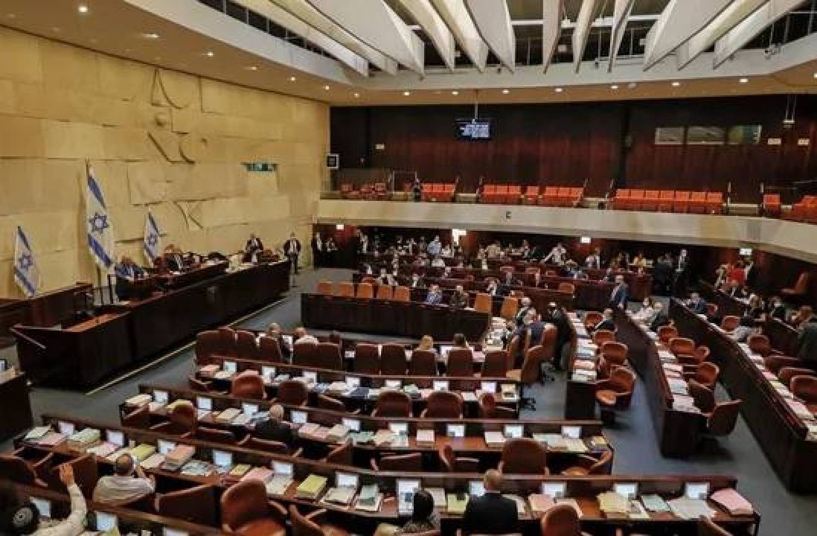 برلماني إسرائيلي يهدد نائب عربي بالكنيست: ستموت وسيموت أطفالكم وأحفادكم ولن تكون هناك دولة فلسطينية