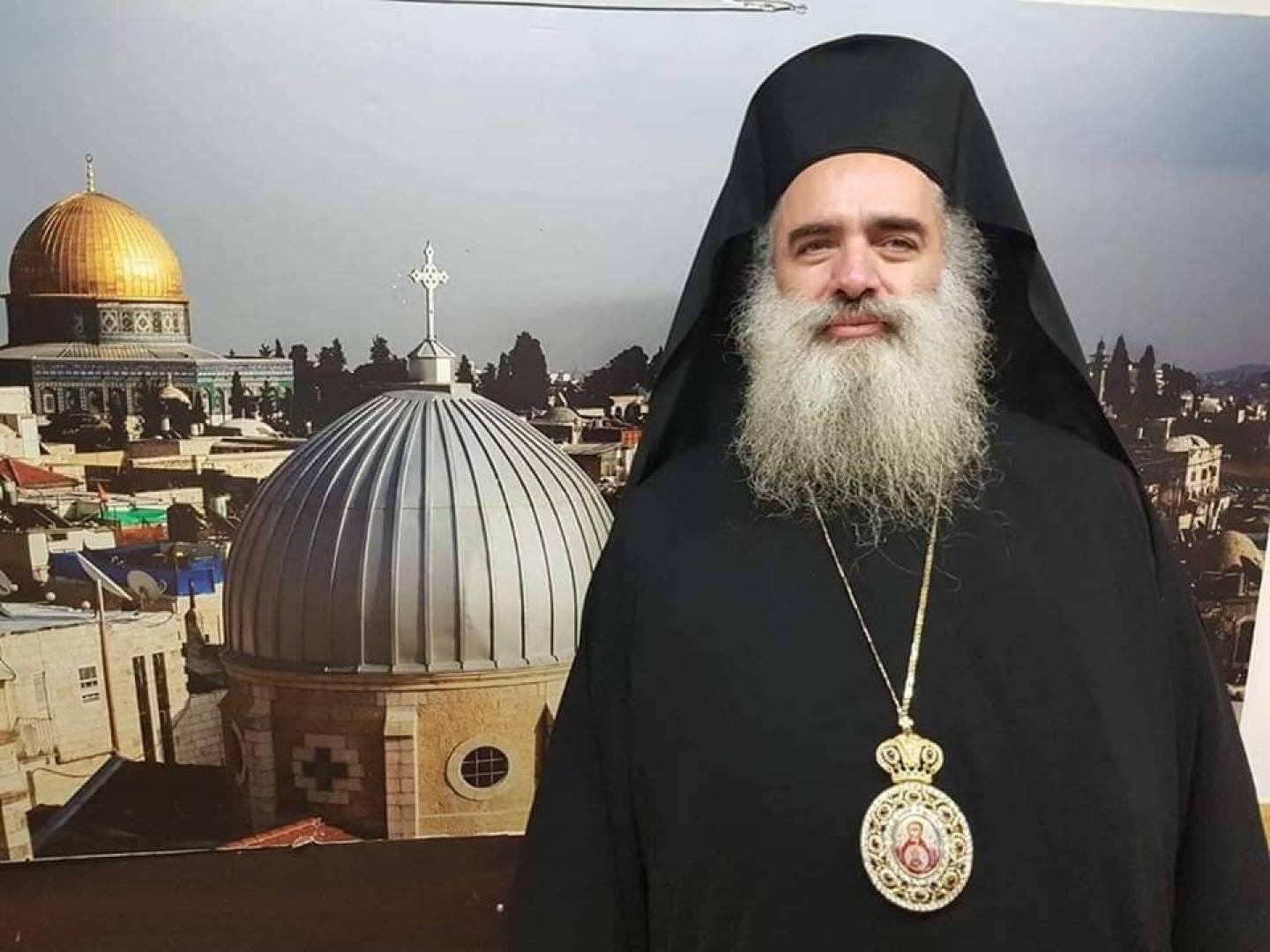 سيادة المطران عطا الله حنا : خلال استقباله وفداً كنسياً من سويسرا فلنتوحد جميعاً في مناشدتنا و مطالبتنا بأن يتوقف العدوان على غزة والقدس.