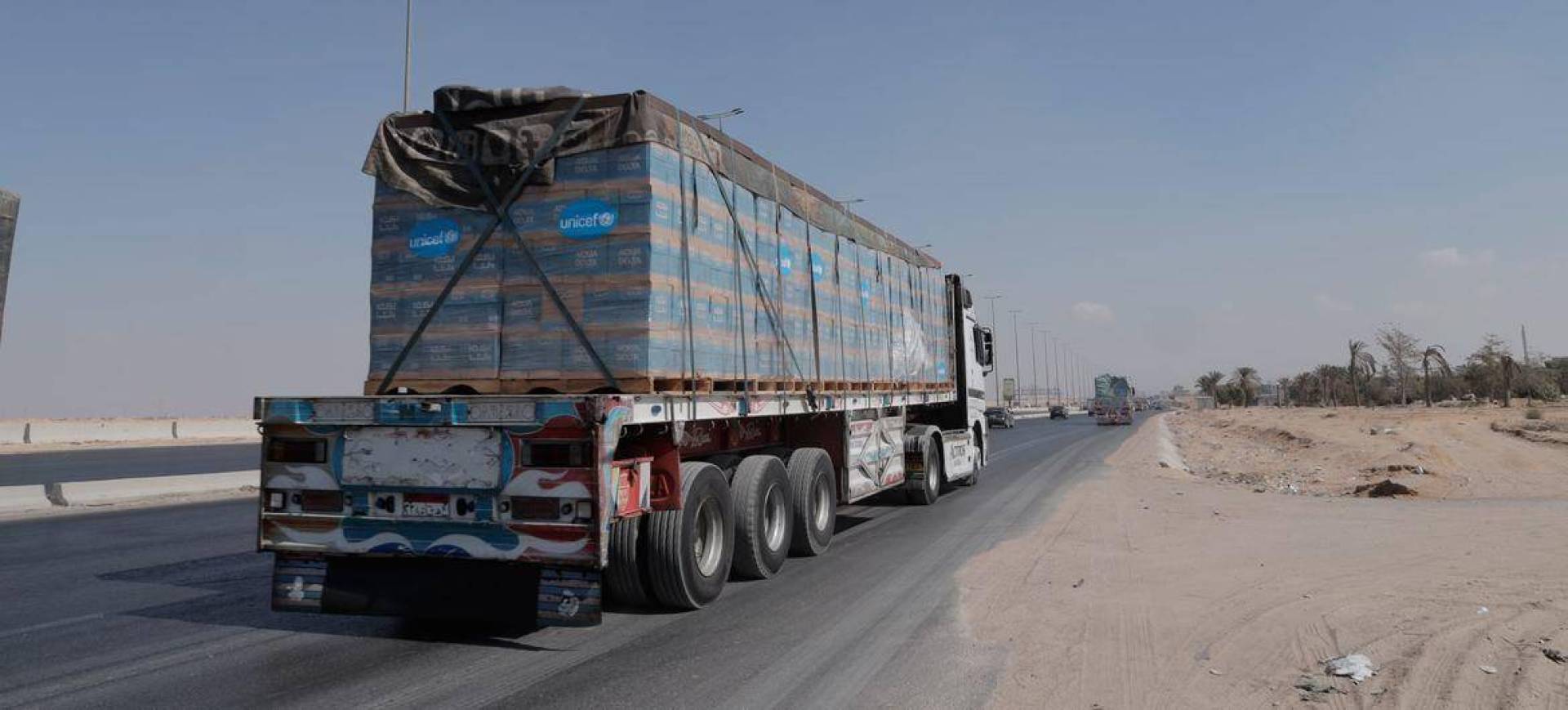 لا بديل عن الطرق البريّة لإيصال المساعدات إلى غزة