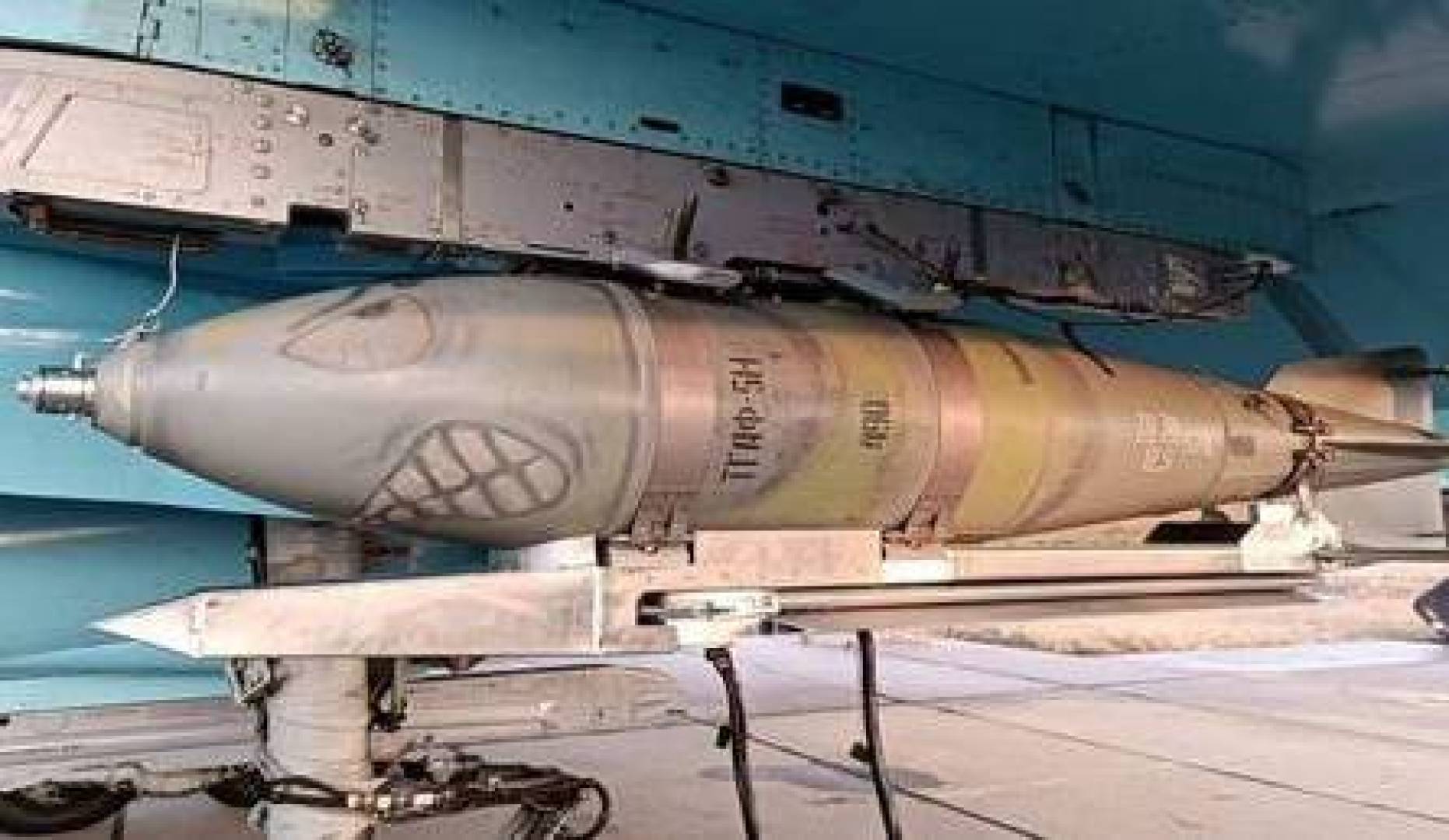 قنابل فاب-1500 الروسية: تهديد جديد يطارد الدفاعات الأوكرانية