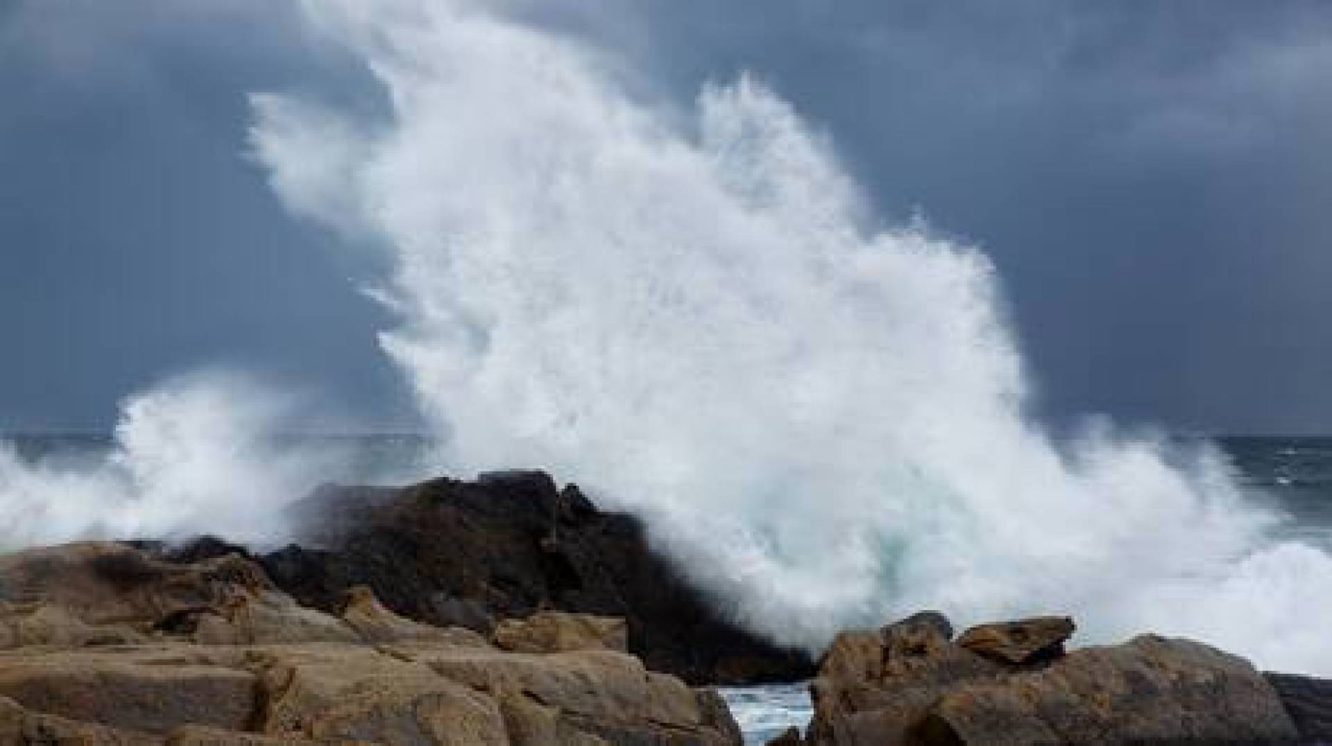 أمواج المحيط ترسل مركبات كيميائية خطيرة إلى الأرض تسبب أمراض قاتلة