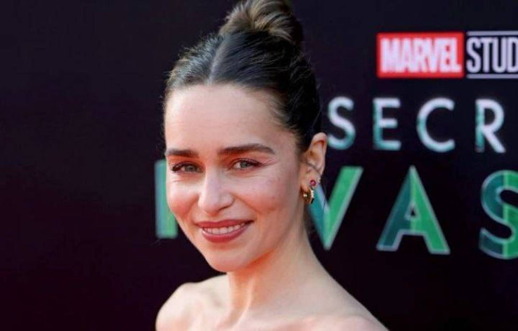 تصريحات إميليا كلارك حول عدم مشاهدة House of the Dragon