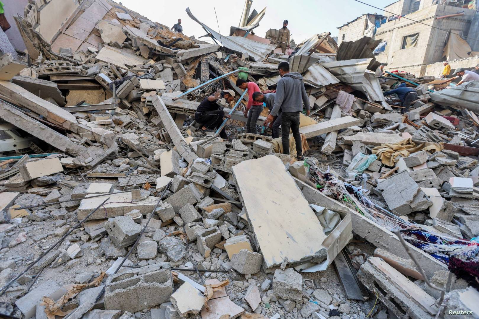 رئيس الوزراء القطري: محادثات وقف إطلاق النار في غزة وصلت لطريق مسدود