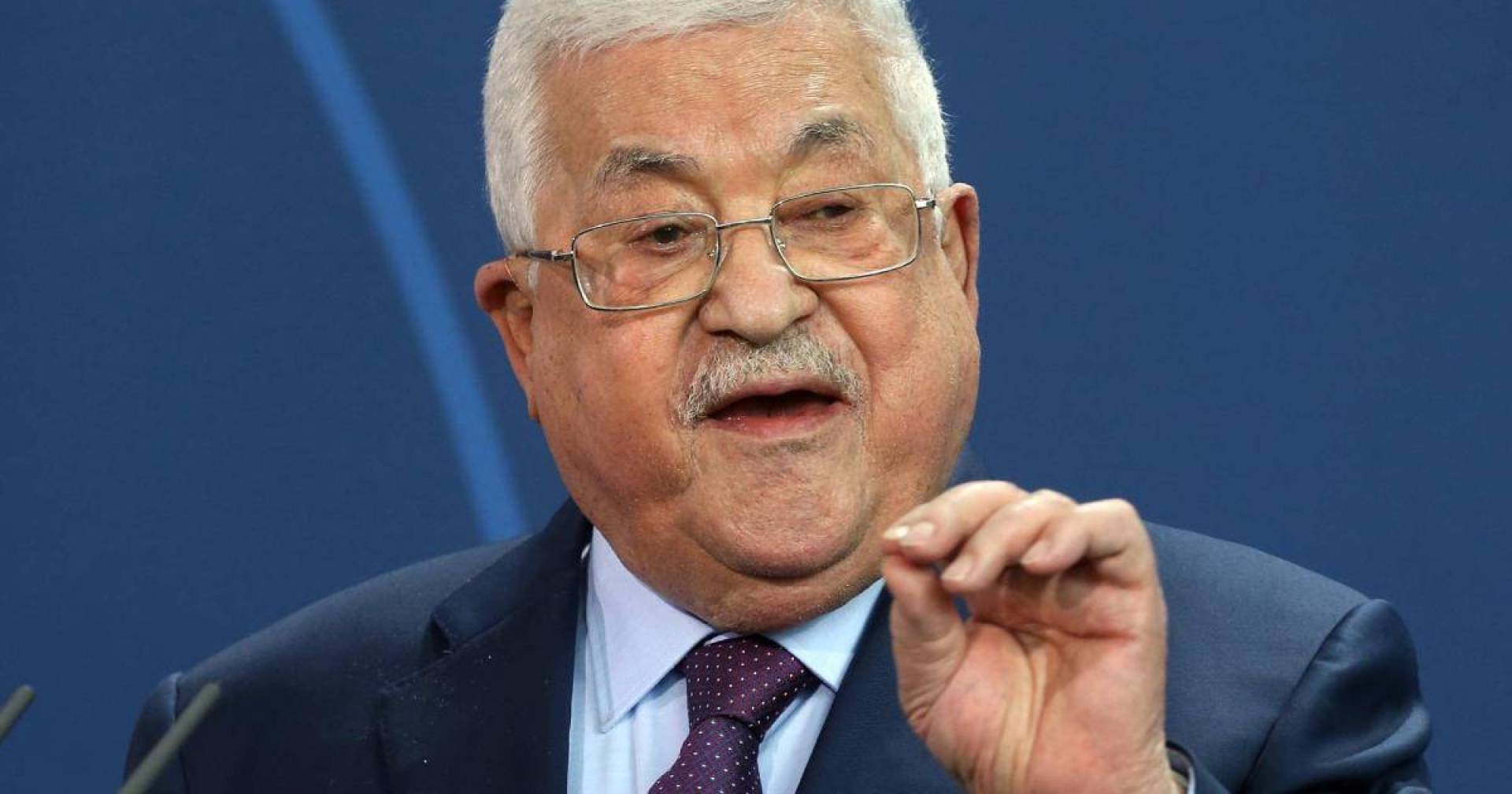 الرئيس الفلسطيني: الحكومة جاهزة لاستلام مهامها في غزة