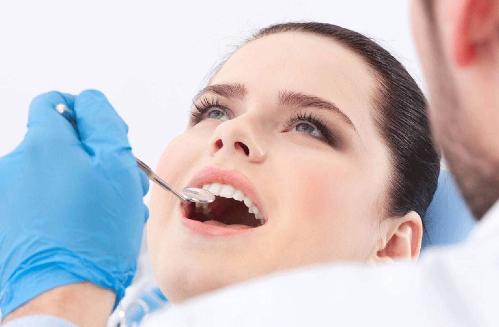 الالتهابات الفموية تزيد السمات الأيضية الضارة