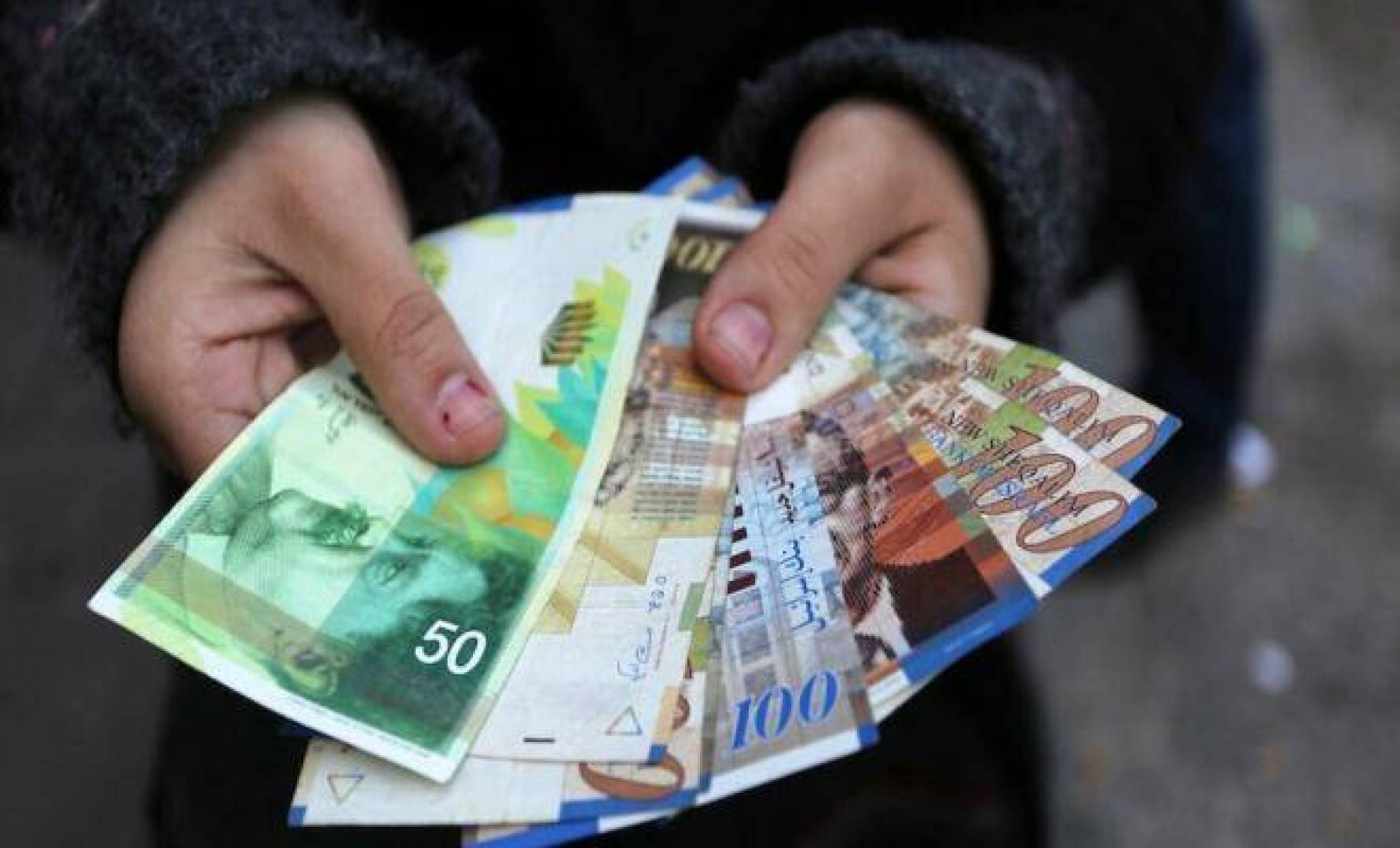 سلطة النقد الفلسطينية تعلن عن بدائل للتعامل بالسيولة النقدية في غزة