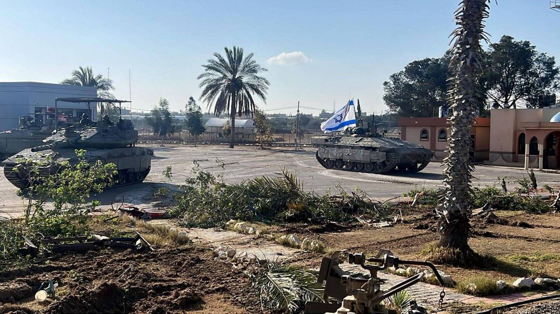 نتنياهو يعلق على قبول حماس وقف إطلاق النار والسيطرة على الجانب الفلسطيني من معبر رفح