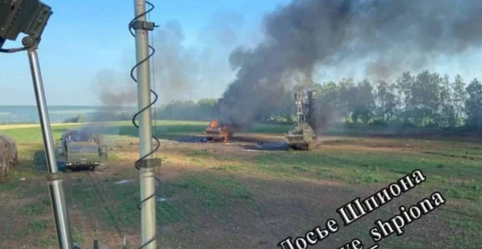 براجمة HIMARS الأمريكية القوات الأوكرانية تدمر نظام الدفاع الجوي S-400