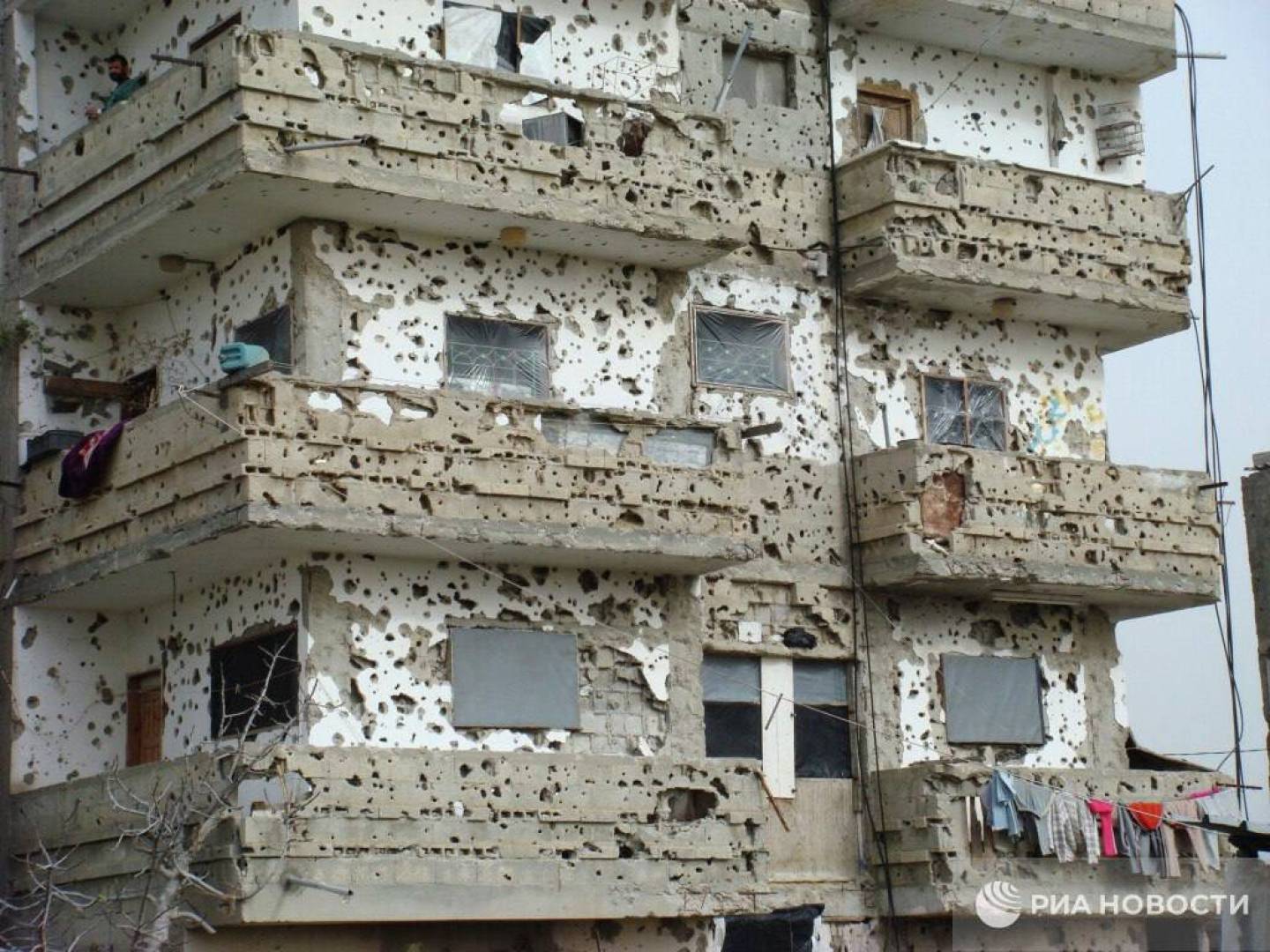 غارات إسرائيلية استهدفت حي التفاح ومخيم الشاطئ