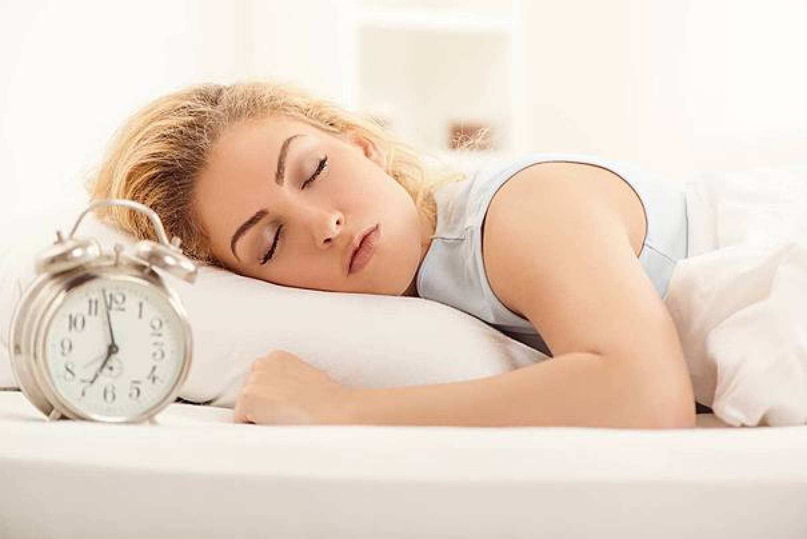انقطاع النفس أثناء النوم يرتبط بزيادة خطر الإصابة بأمراض القلب
