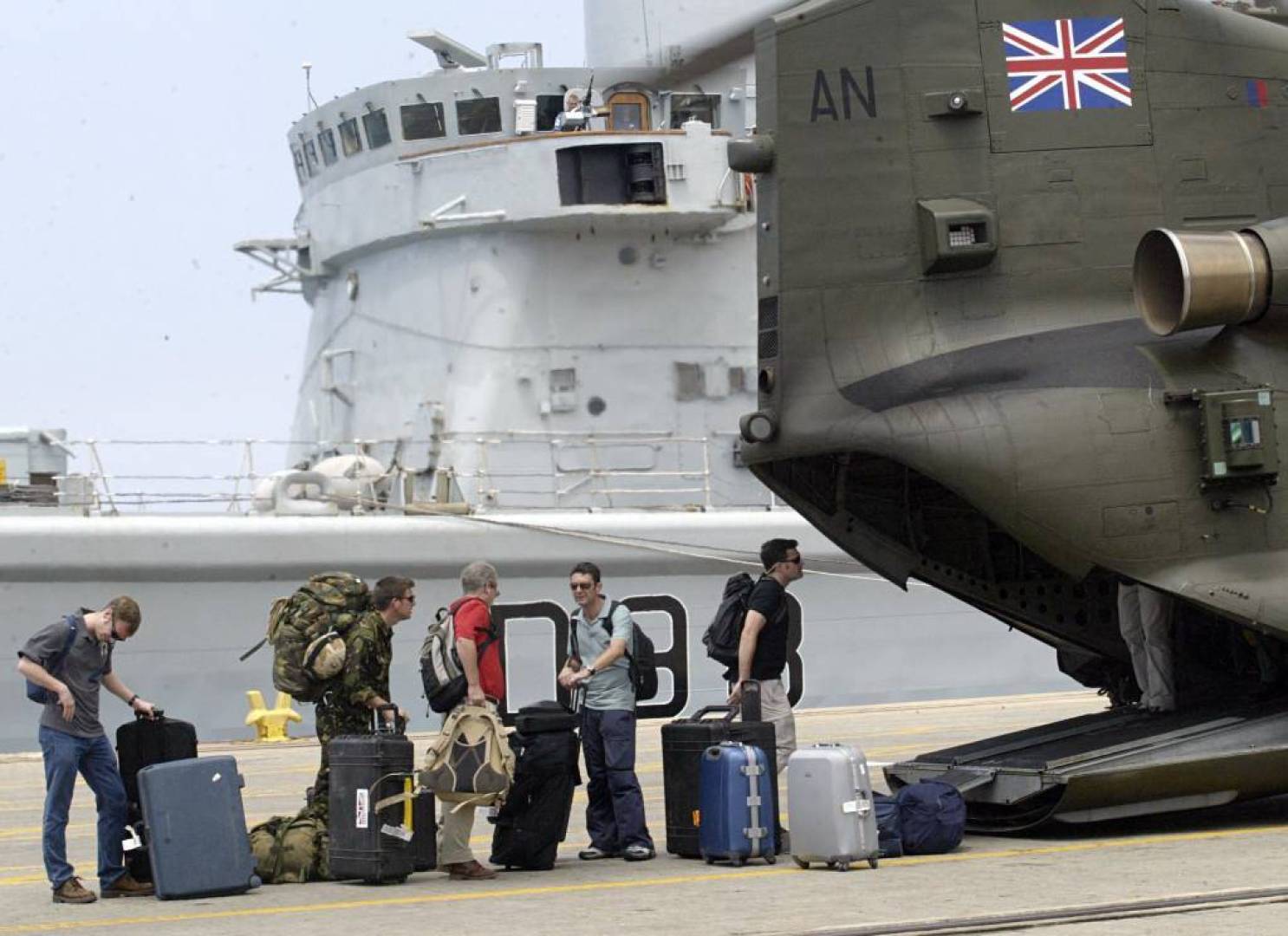 هل تسمح الحكومة اللبنانية بنشر الجيش البريطاني على أراضيها؟ جدل حول مذكرة تفاهم مثيرة للجدل