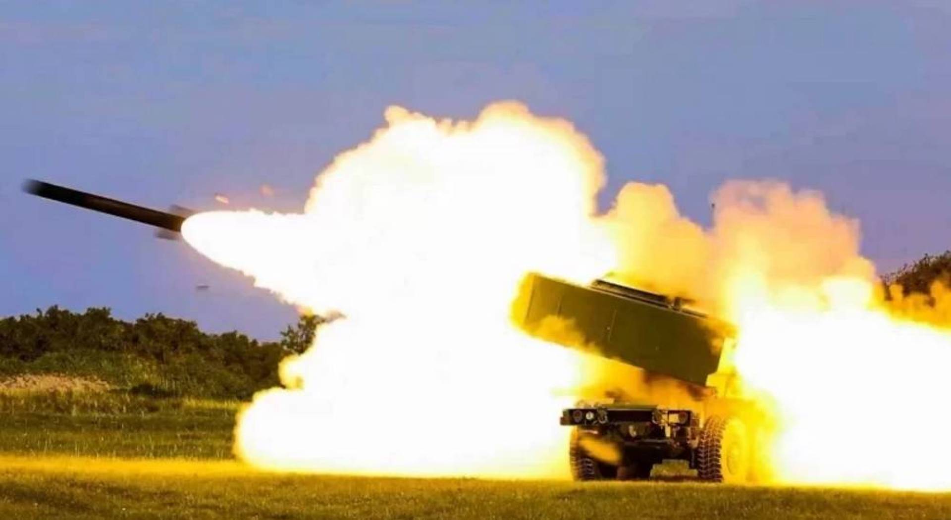 الجيش الأمريكي ينشر منصات إطلاق الصواريخ HIMARS في ألمانيا لتعزيز القوة النيرانية