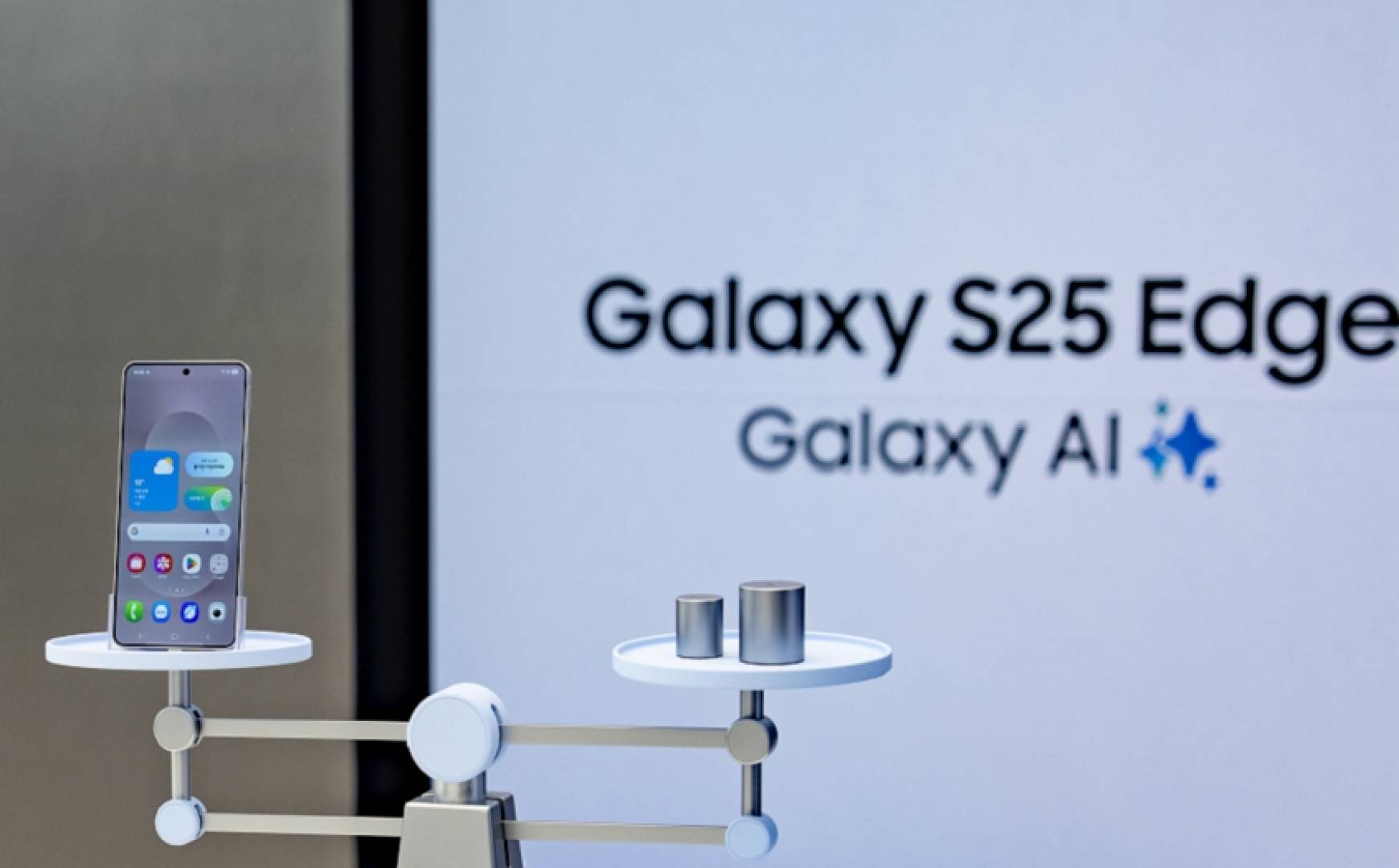 سامسونغ تكشف عن هاتفها الجديد Galaxy S25 Edge