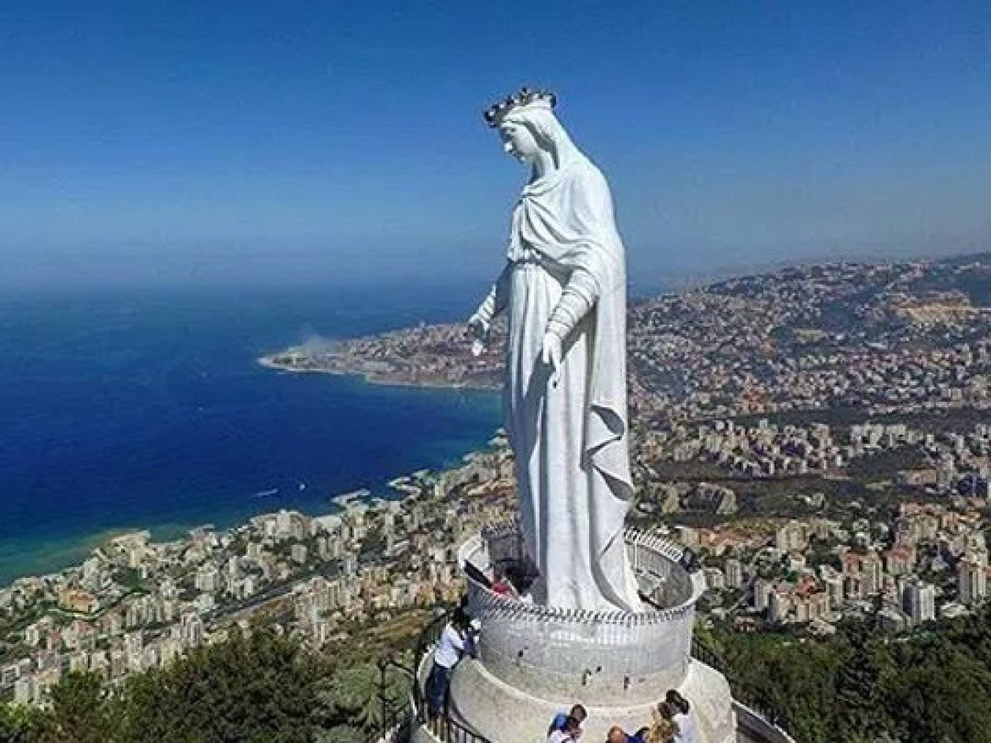 مزار سيدة لبنان في حريصا.. جوهرة روحية