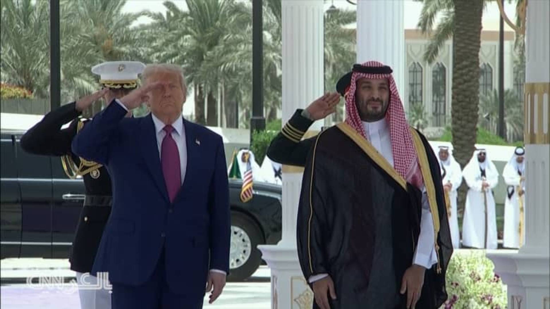 ماذا يخفي ترامب في زيارته إلى السعودية؟ ملفات المال، النفوذ، واللعبة الخفية