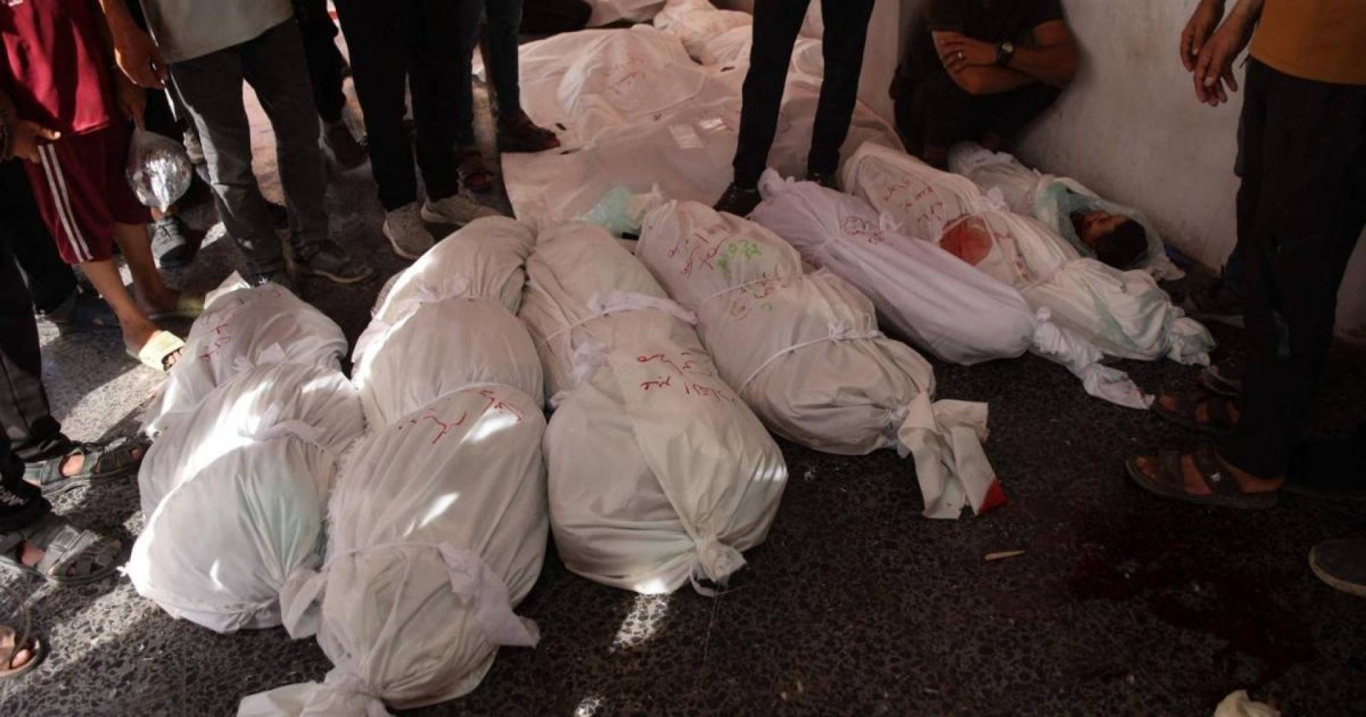 شهداء وإصابات في غارات إسرائيلية على قطاع غزة