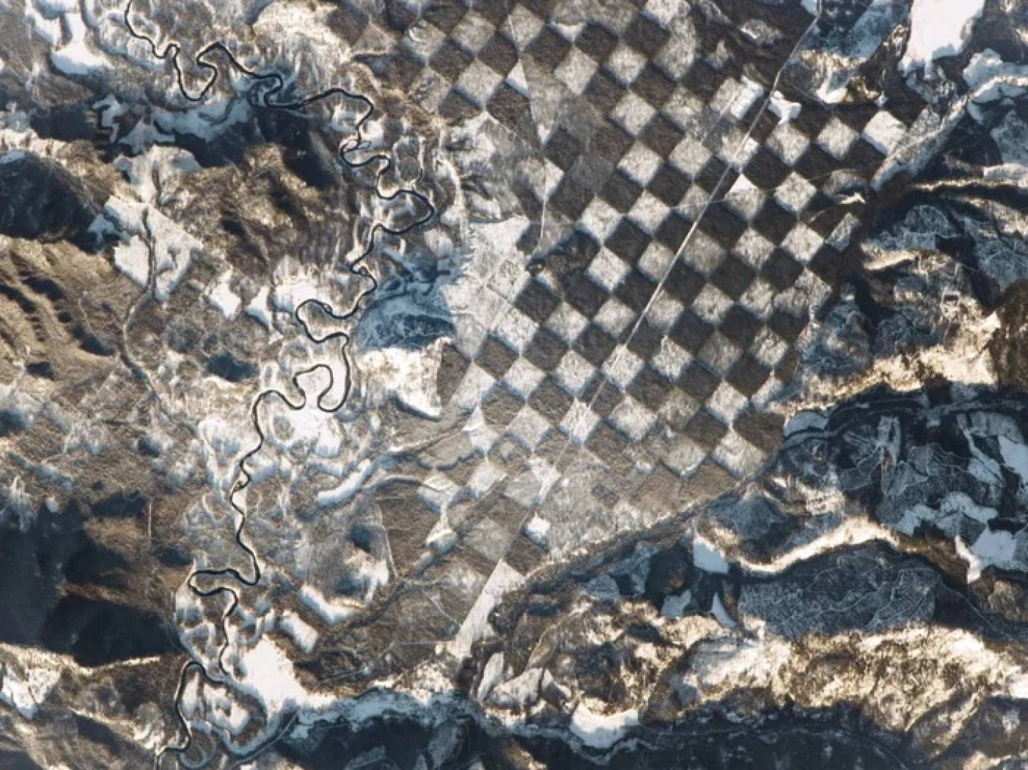 لغز لوح الشطرنج العملاق في أيداهو