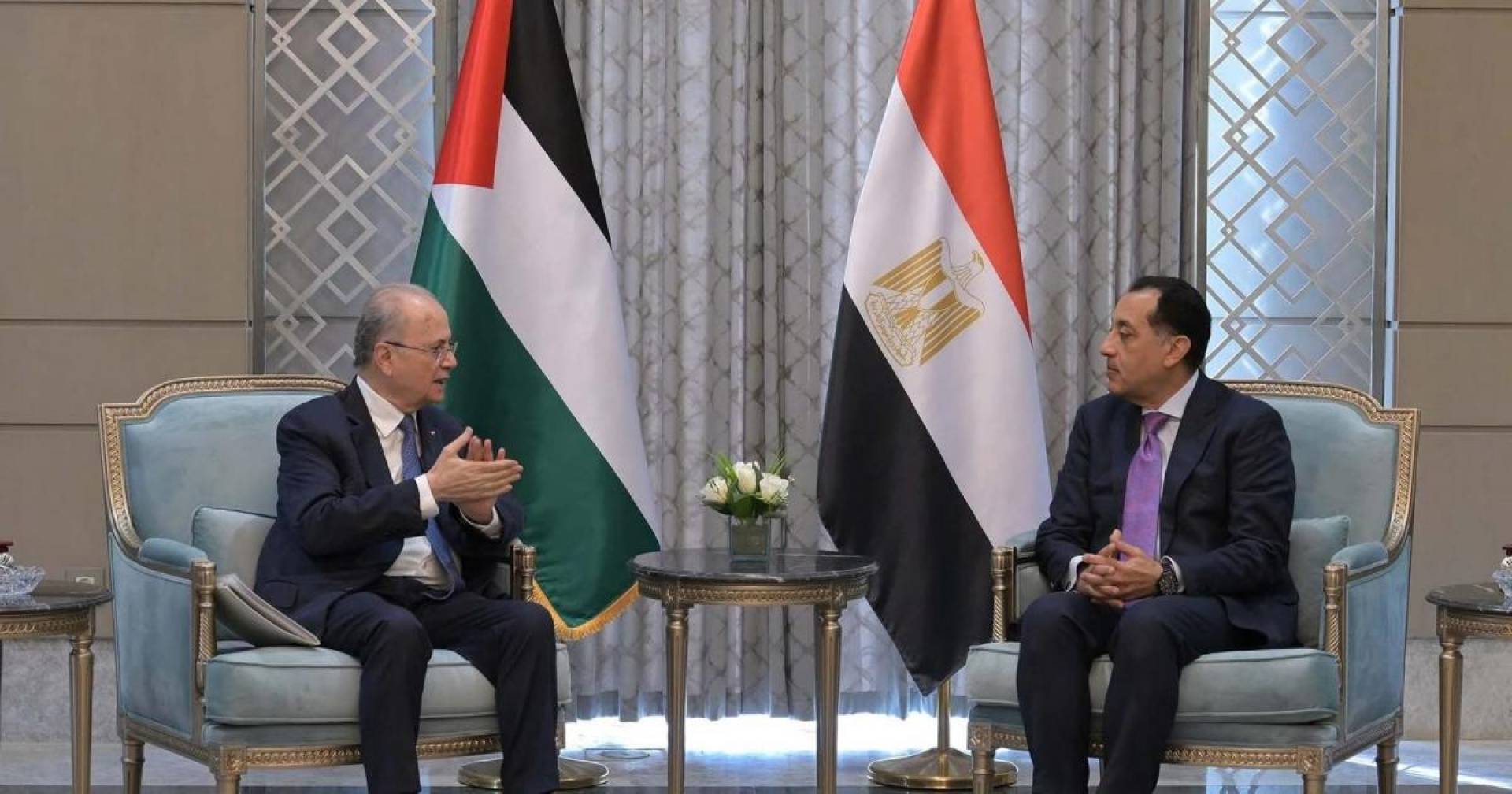رئيس الحكومة الفلسطينية محمد مصطفى يصل القاهرة لبحث وقف الحرب على غزة