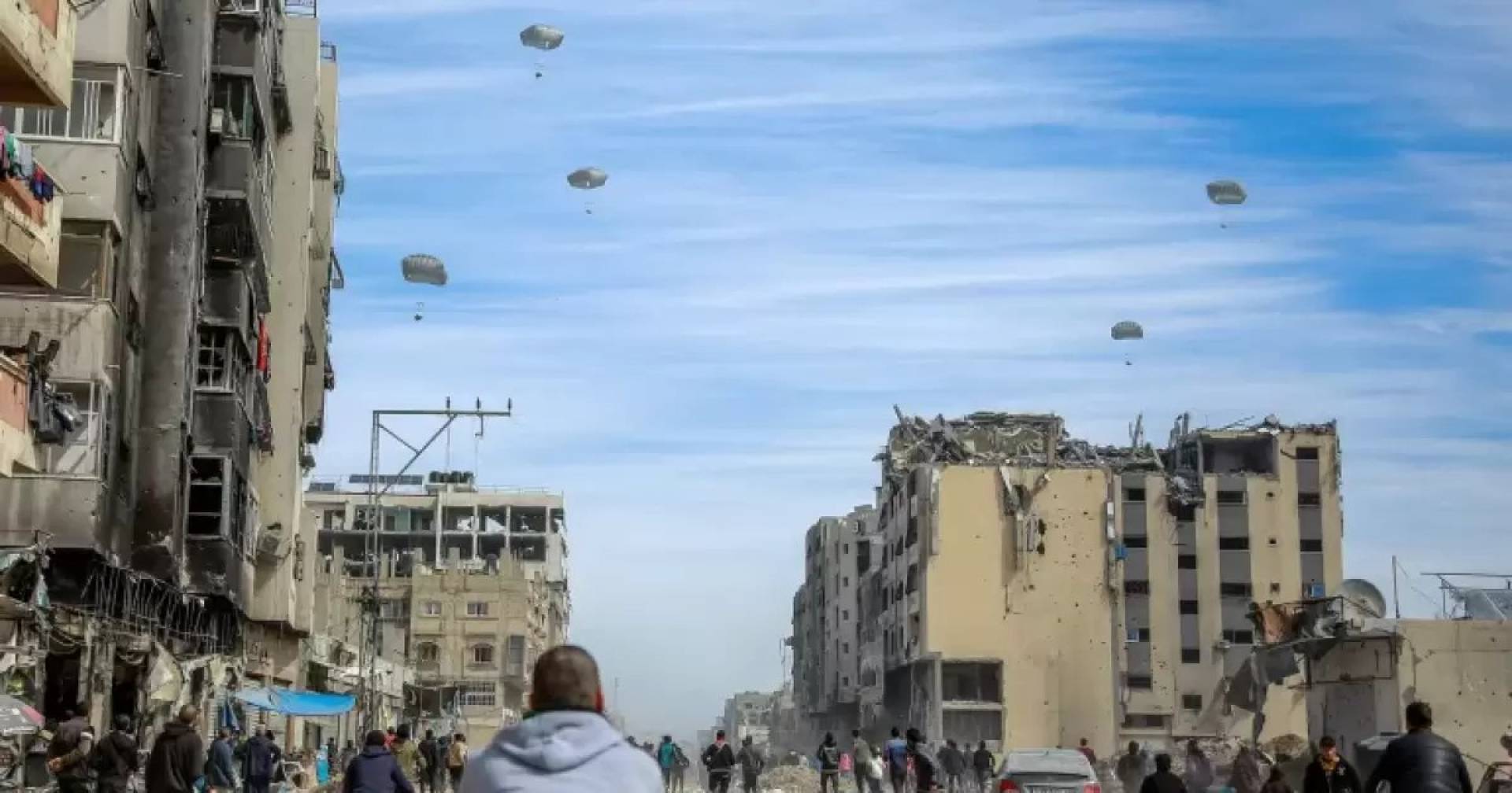العشائر بغزة نرفض إنزال المساعدات جوا