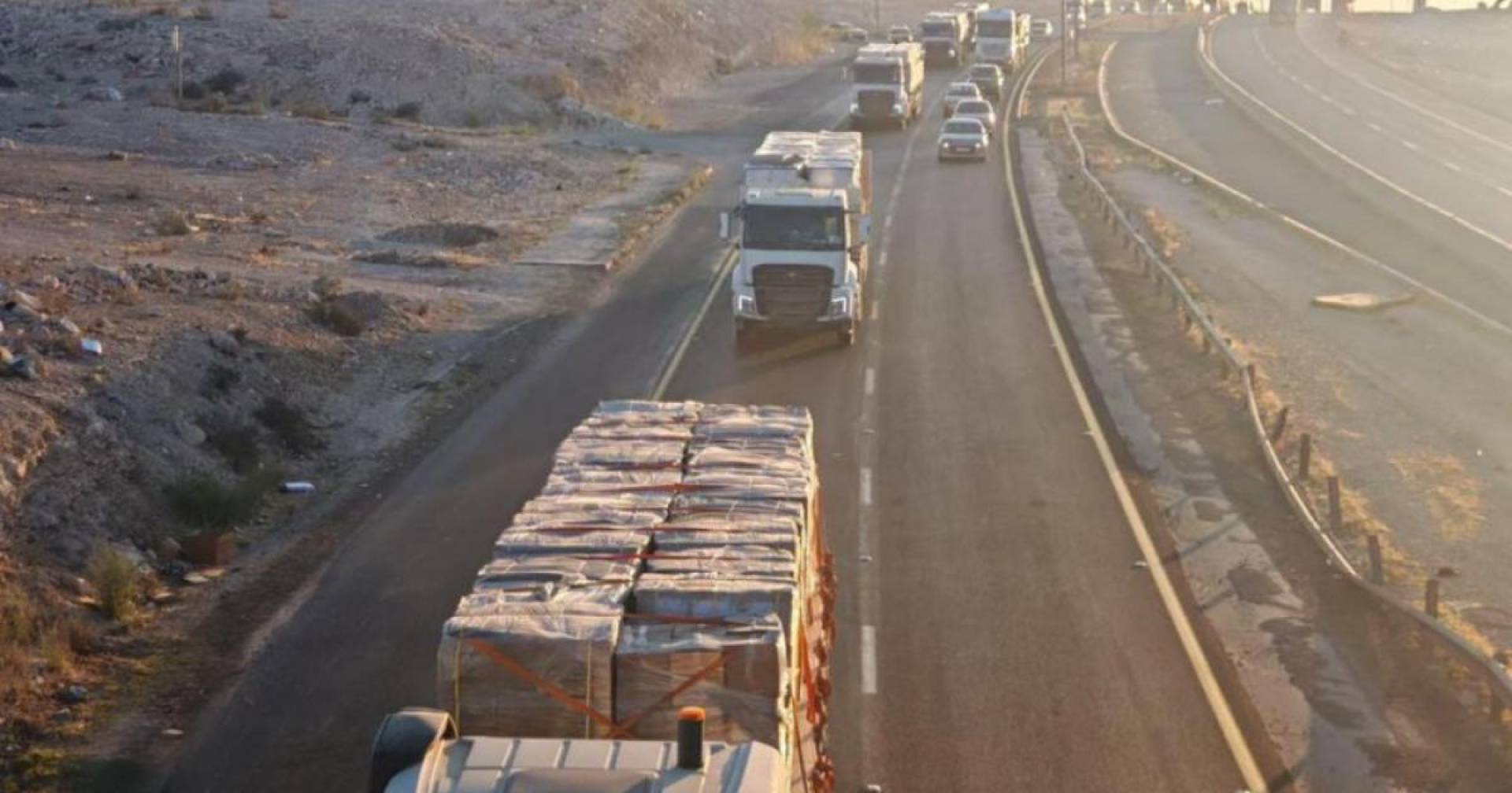 تحرك قافلة مساعدات من الأردن إلى غزة