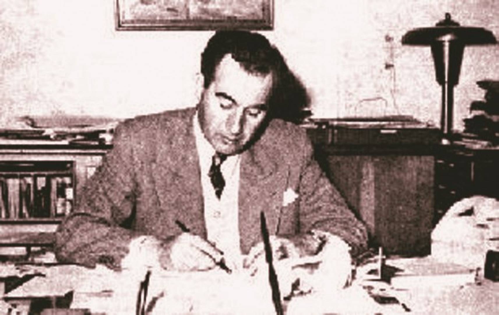 افتتاحية كامل مروّة في جريدة الحياة عدد 3 أيلول 1948:,