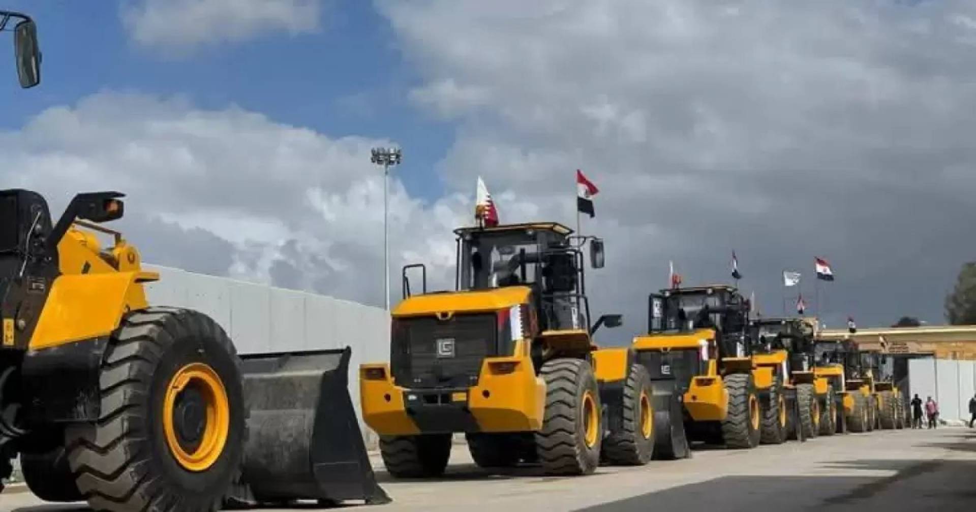 وزير الخارجية المصري: القاهرة تدعو لخطوات عملية نحو إعمار غزة