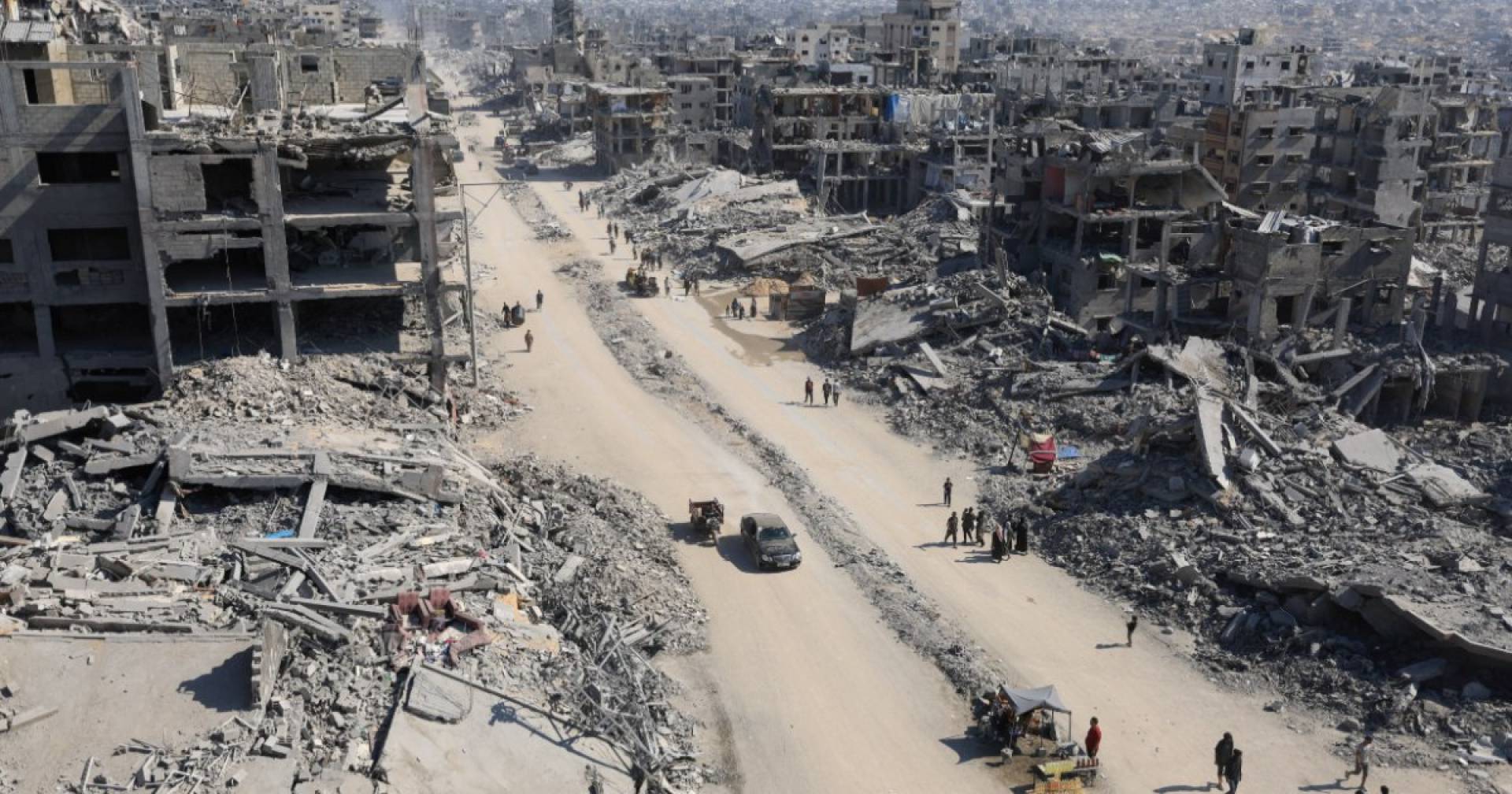 الاحتلال يلوح بالتصعيد بعد مهلة ترامب لتسليم جثث الأسرى التي تنتهي اليوم الاحتلال يلوح بالتصعيد بعد مهلة ترامب لتسليم جثث الأسرى التي تنتهي اليوم