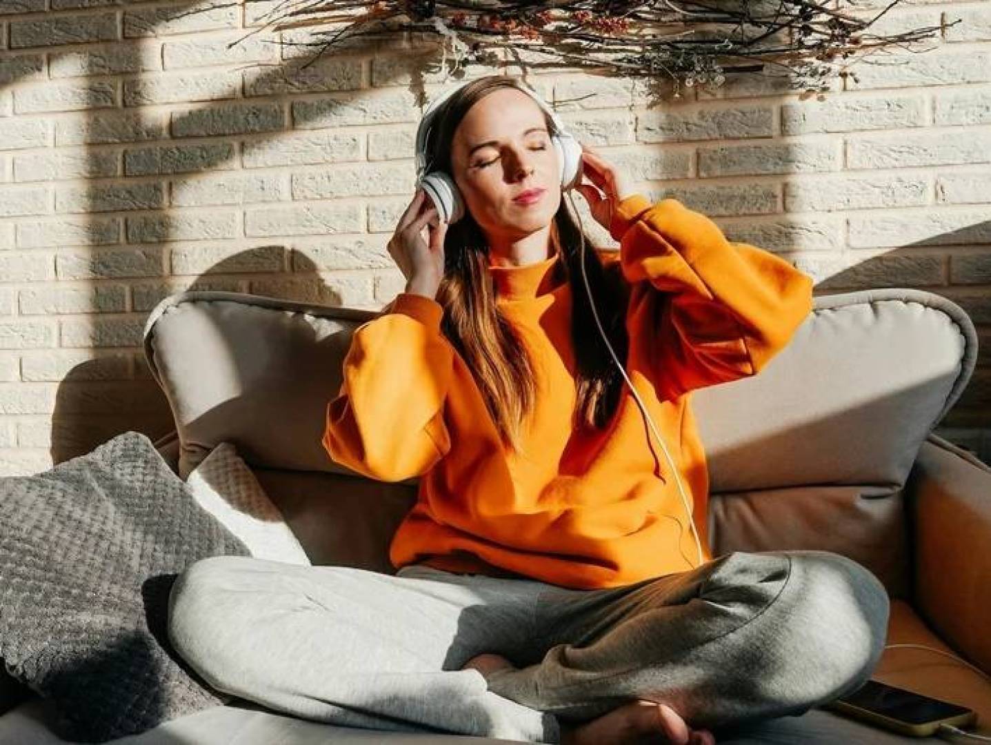 حقيقة تأثير الإيقاعات الثنائية على التركيز والذاكرة